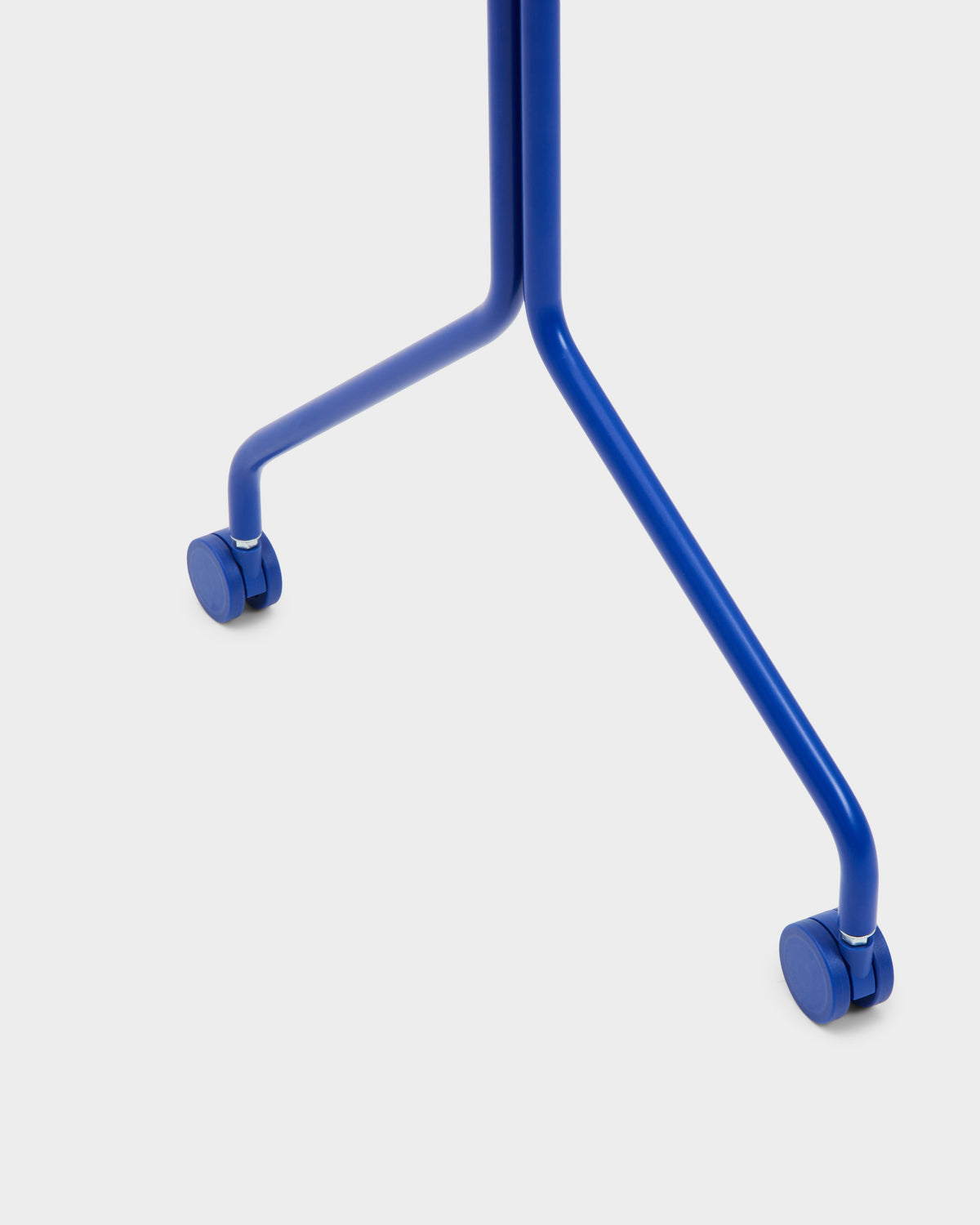 Wheels - Ultra Marine – Pedestal – view 3
