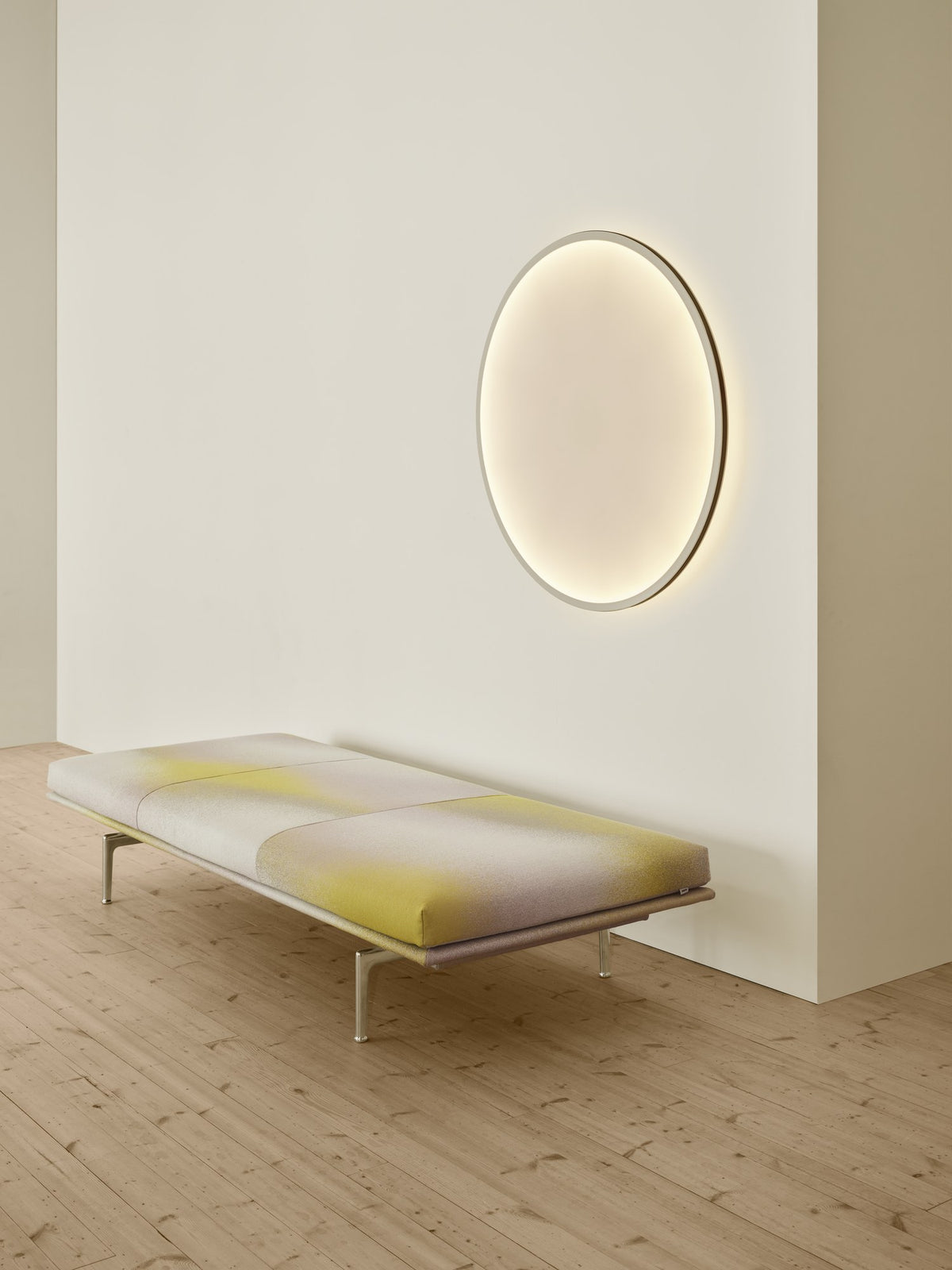 Calm Wall Lamp - Wall Lights - Muuto
