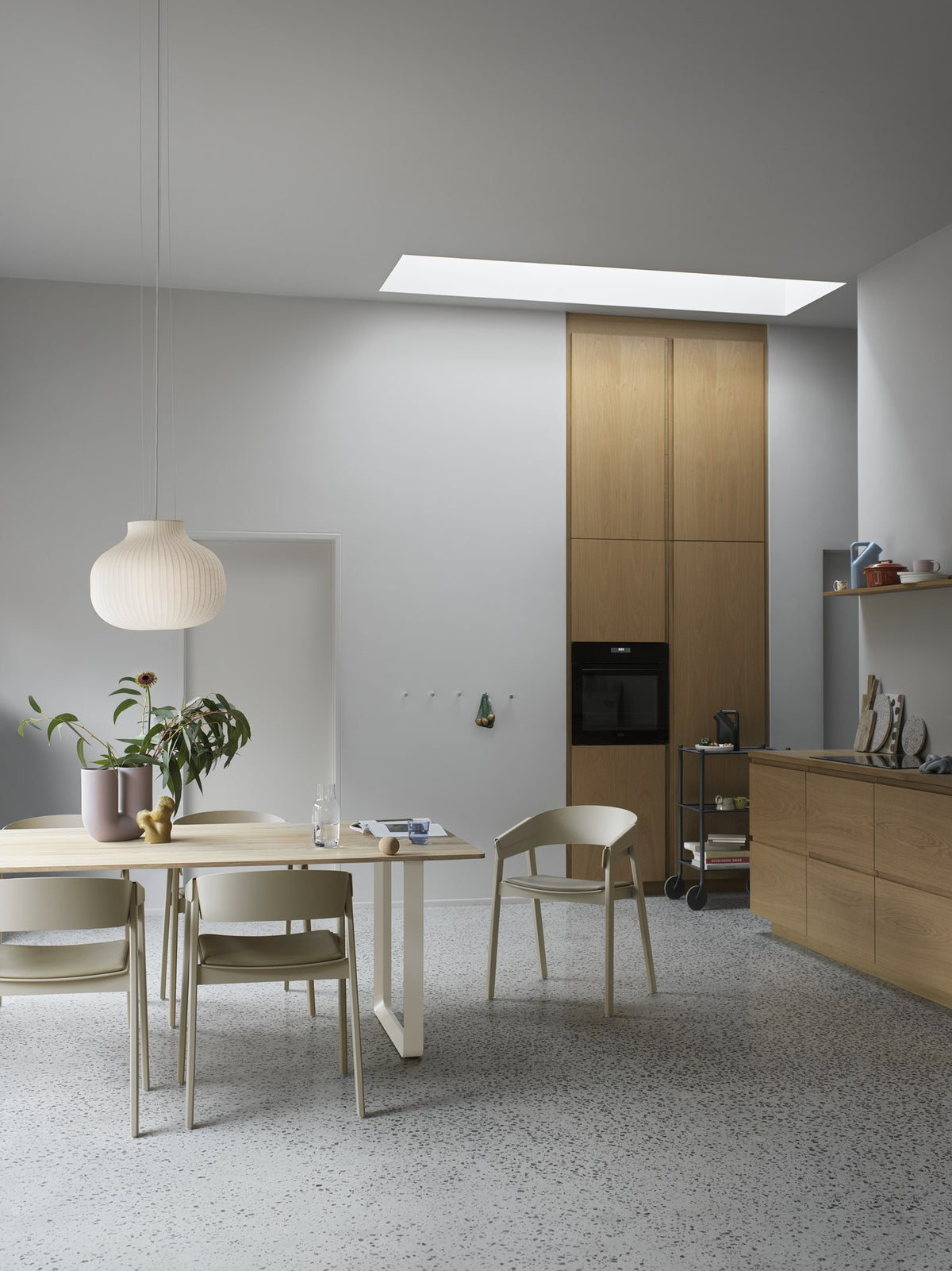Dots Wood - Coat Rack - Muuto