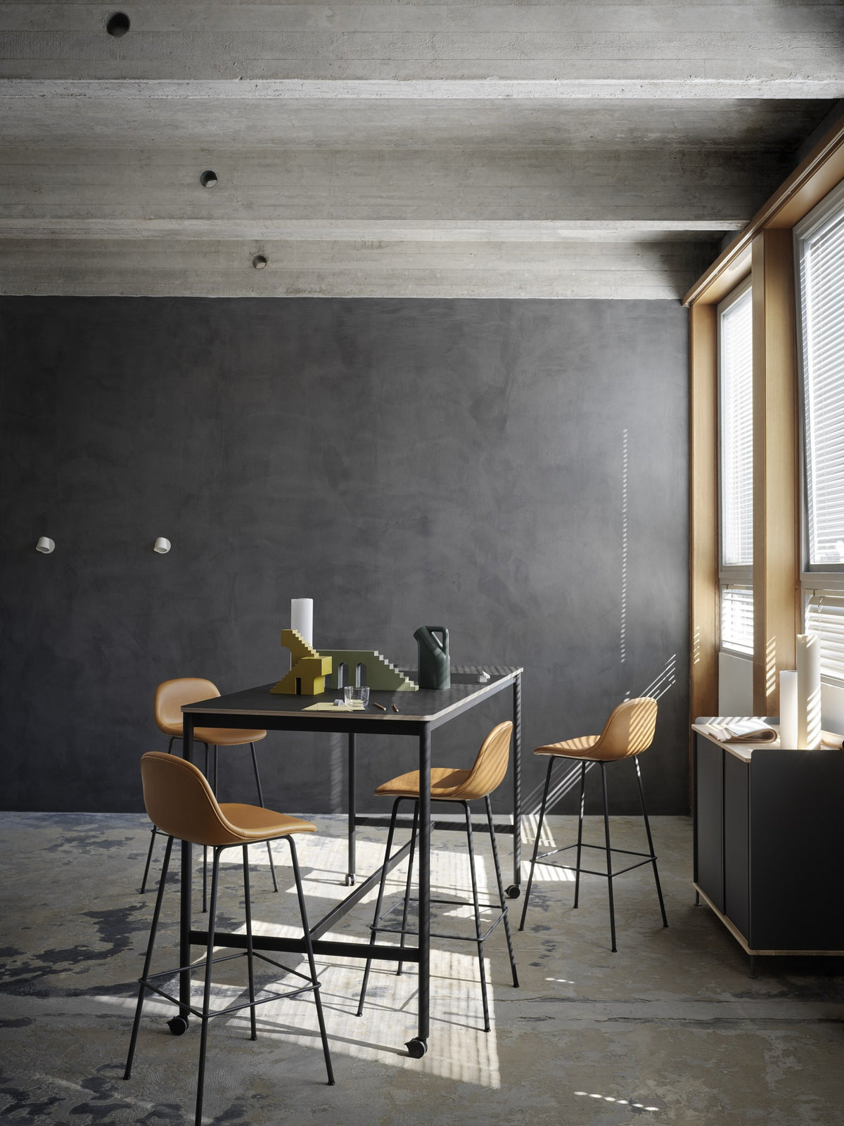 Fiber Bar Stool - Stools - Muuto
