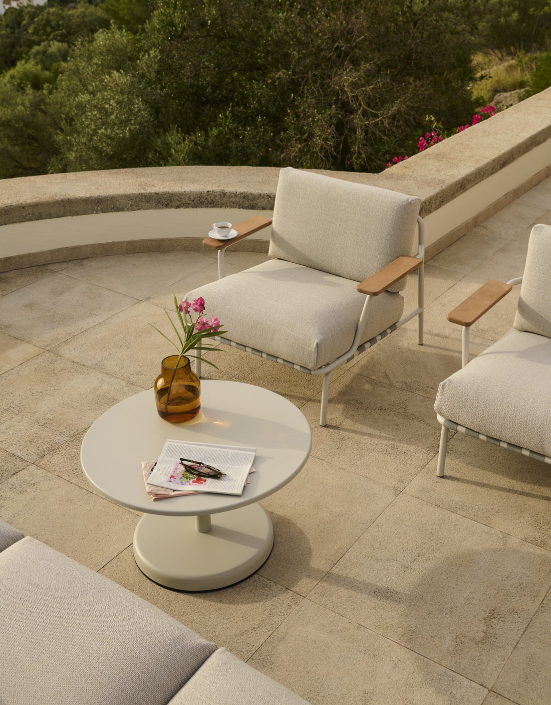 Linear Steel Coffee Table - Outdoor Coffee Tables - Muuto