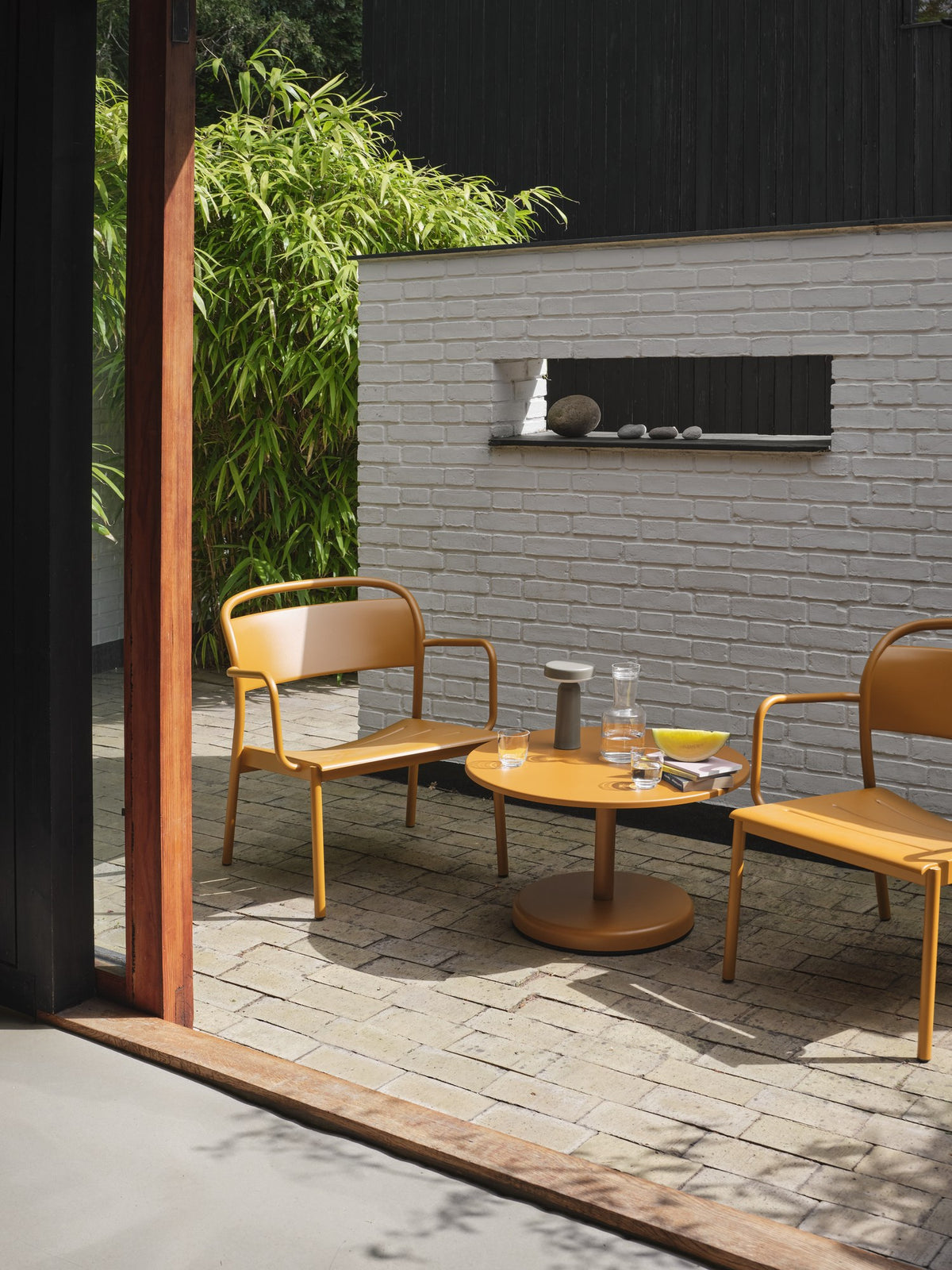Linear Steel Lounge Armchair - Outdoor Lounge Chairs - Muuto