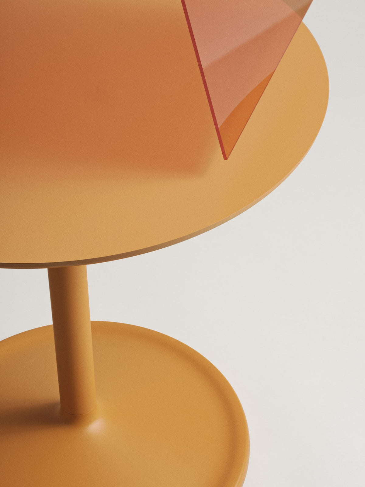 Soft Side Table - Side Tables - Muuto