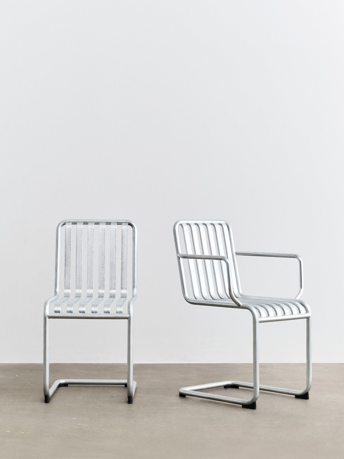 Palissade Cantilever Armchair – HAY – view 4