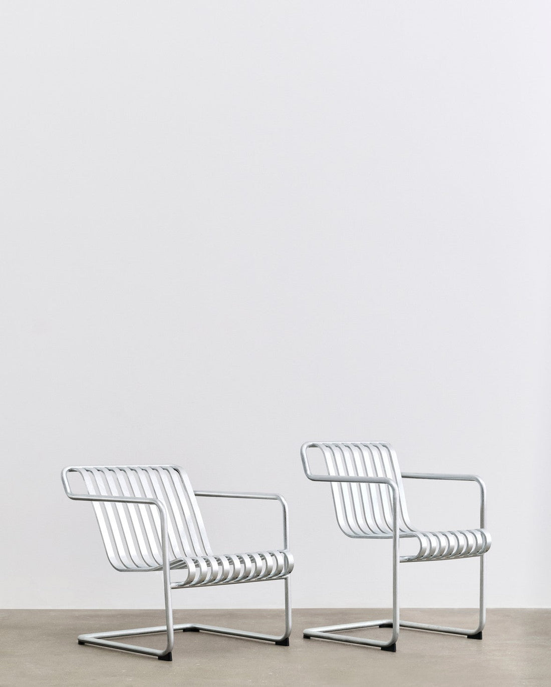 Palissade Cantilever Lounge Chair Low