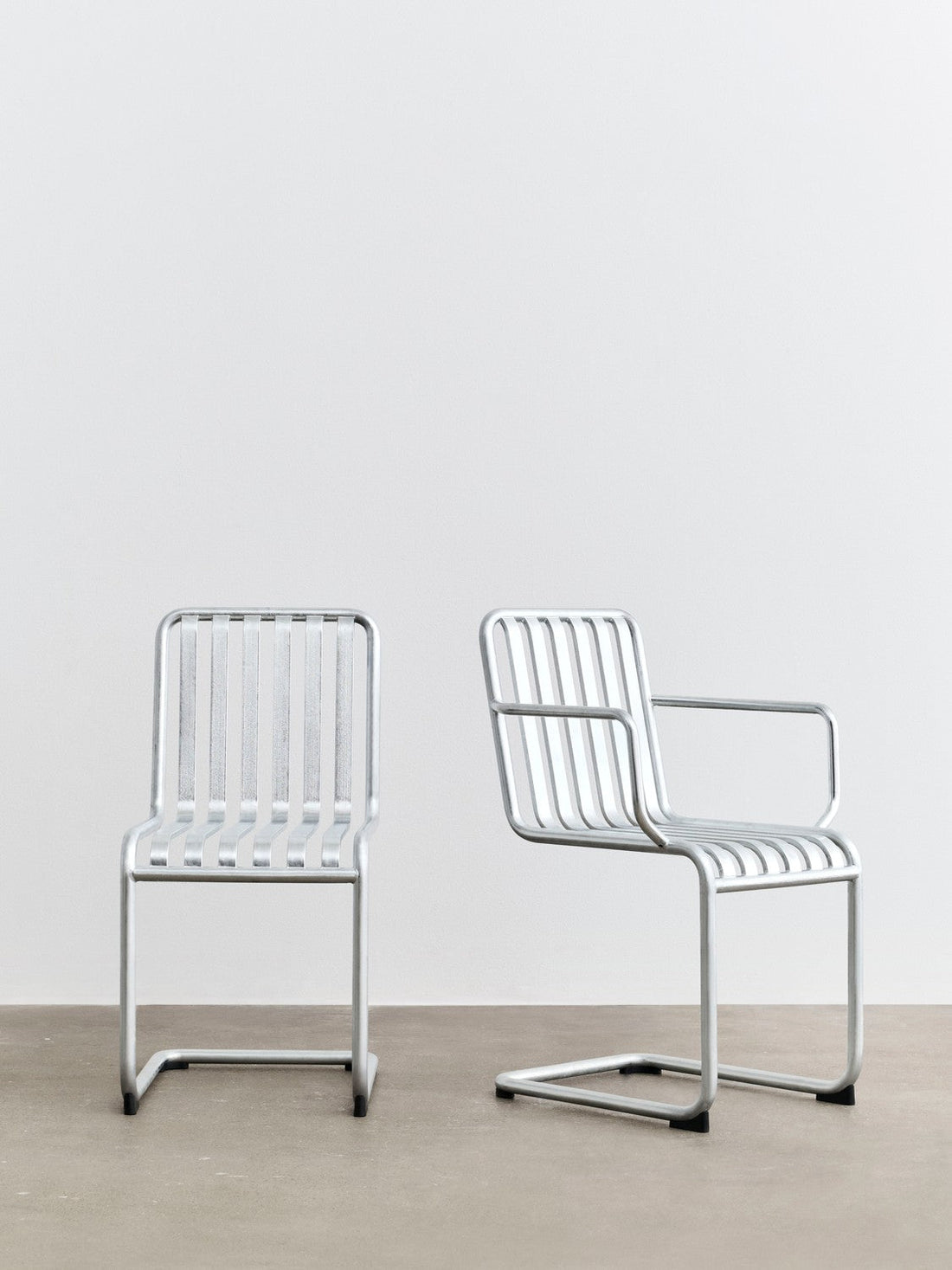 Palissade Cantilever Chair