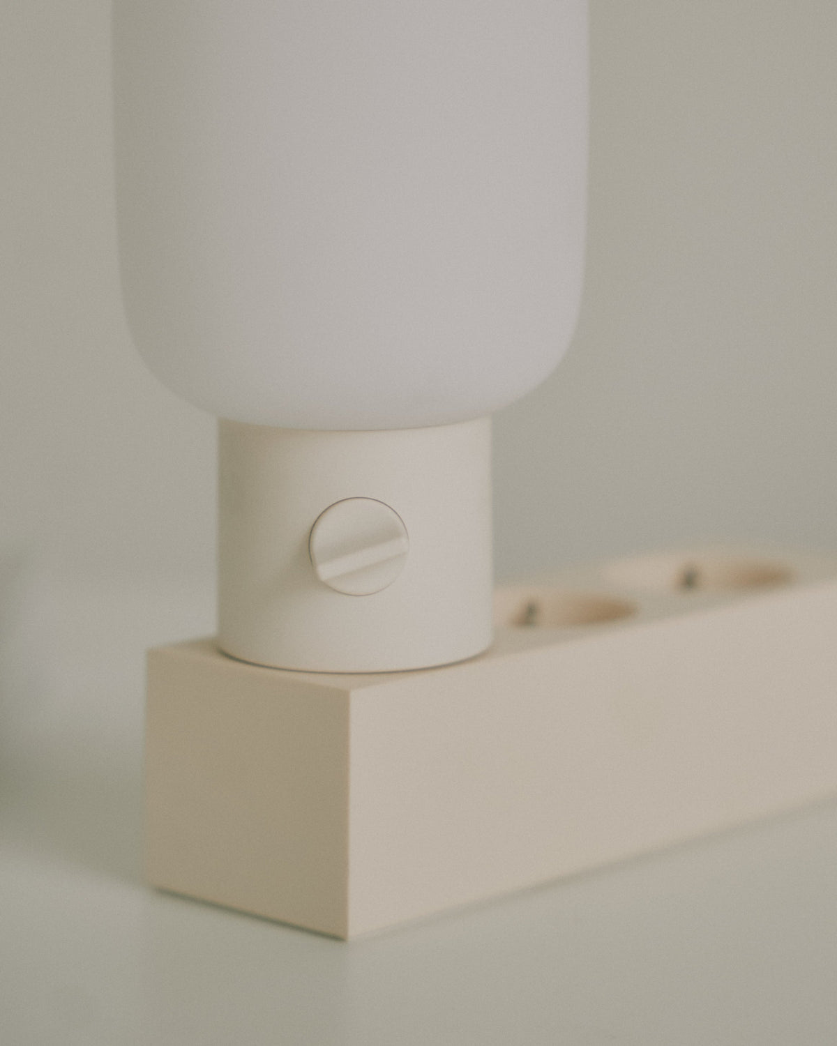 Plug-in Lamp - Pearl – Pedestal – view 10