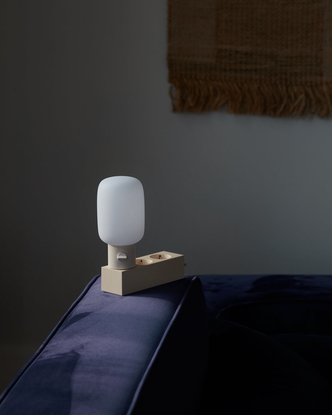 Plug-in Lamp - Pearl – Pedestal – view 4