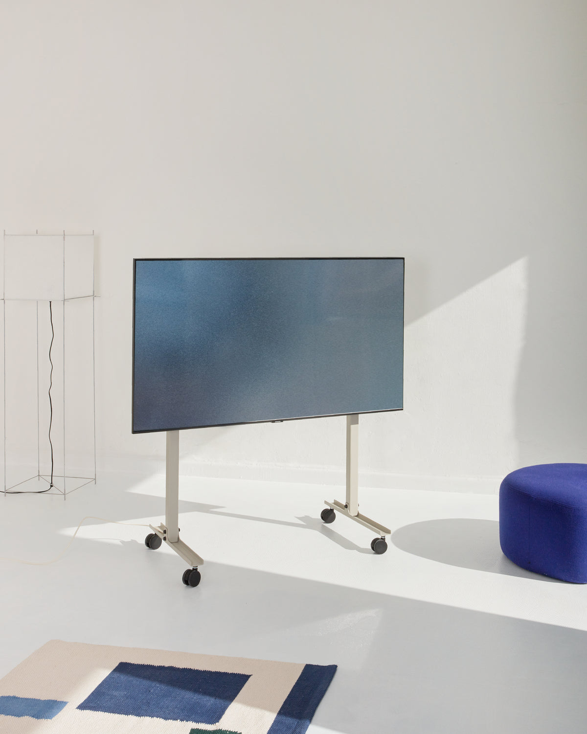 Straight Rollin' TV-Stand - Mushroom – Pedestal – view 4