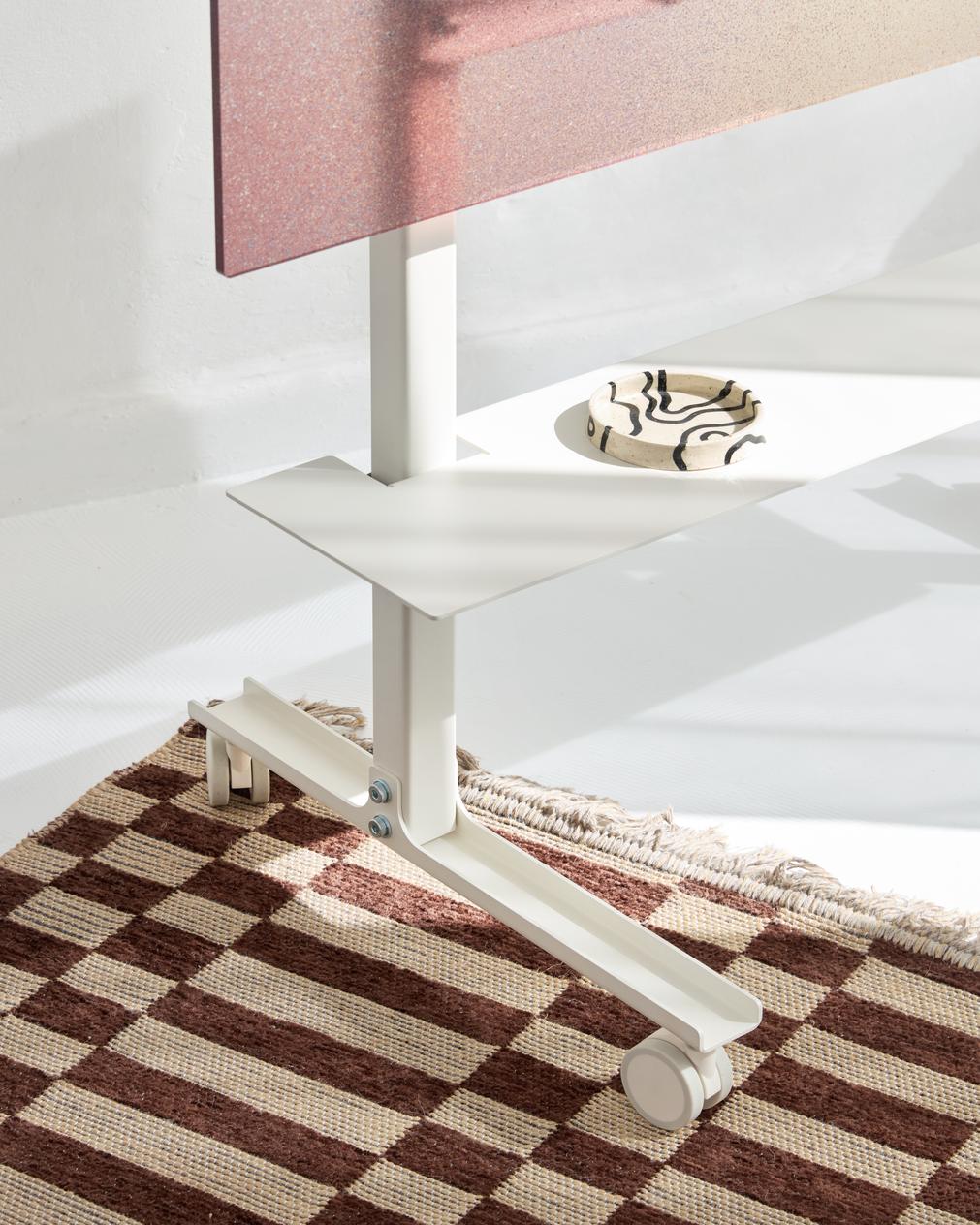 Straight Rollin' TV-Stand - Pearl – Pedestal – view 4