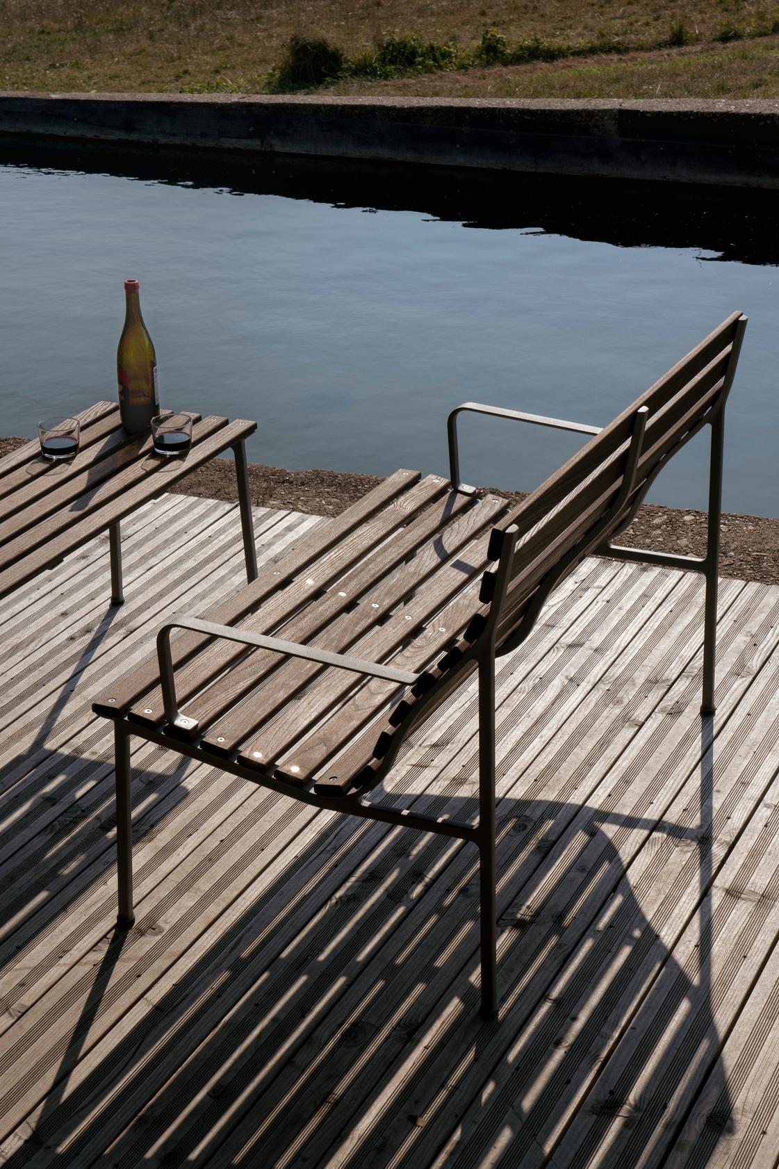 Traverse Lounge Bench with Arm – HAY – view 3