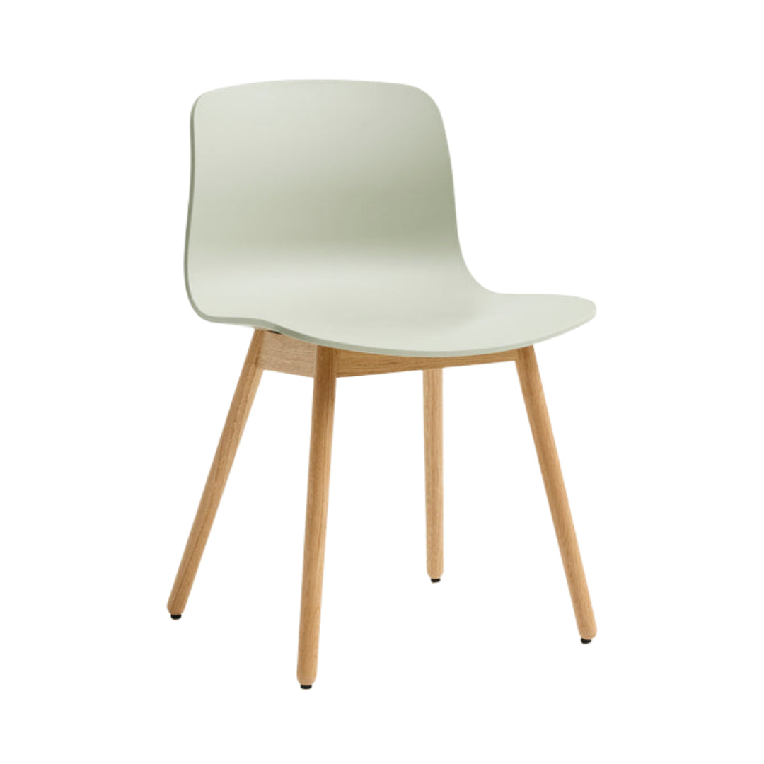 About A Chair AAC 12 – HAY