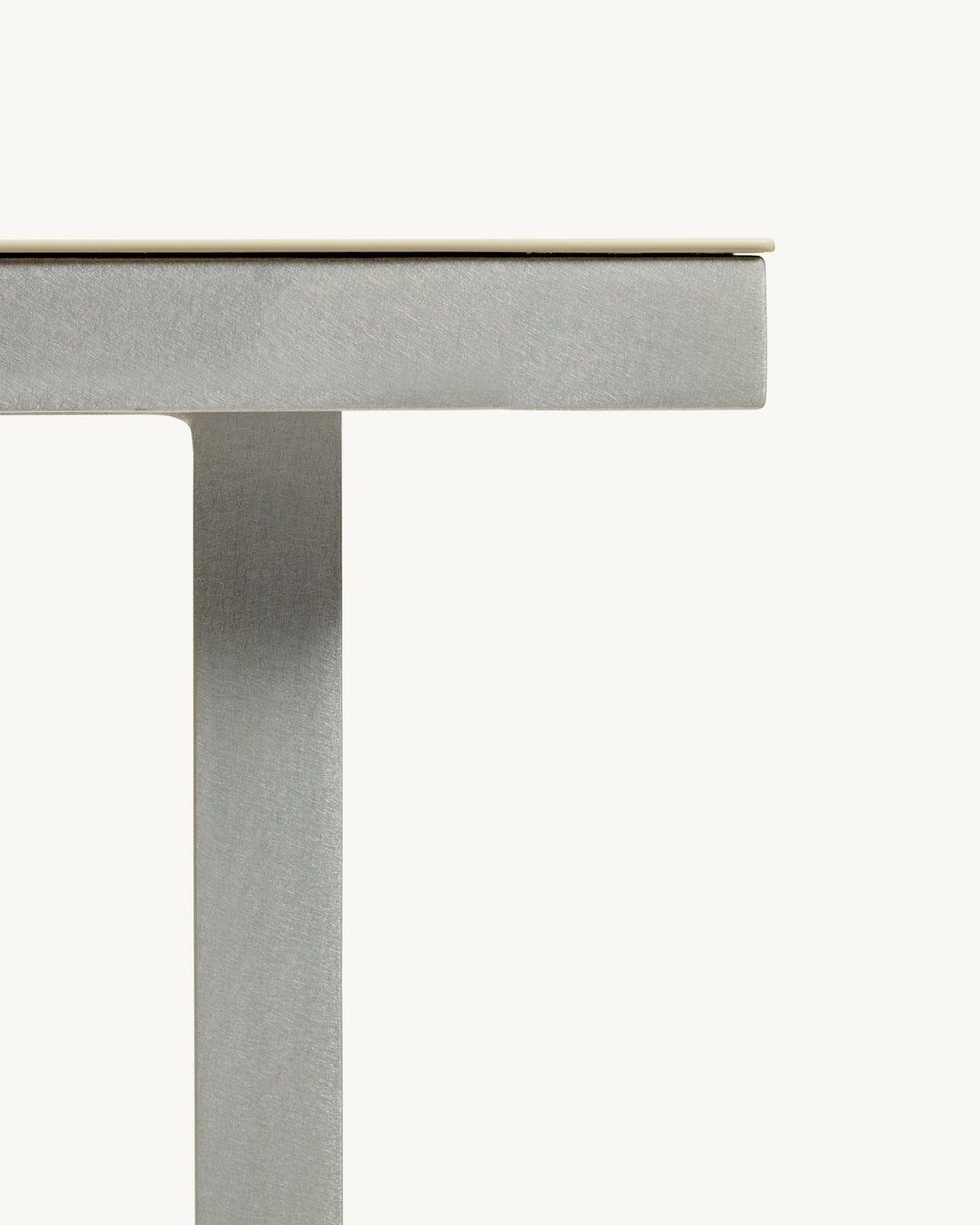Alu Dining Table M - Esstisch - Valerie Objects