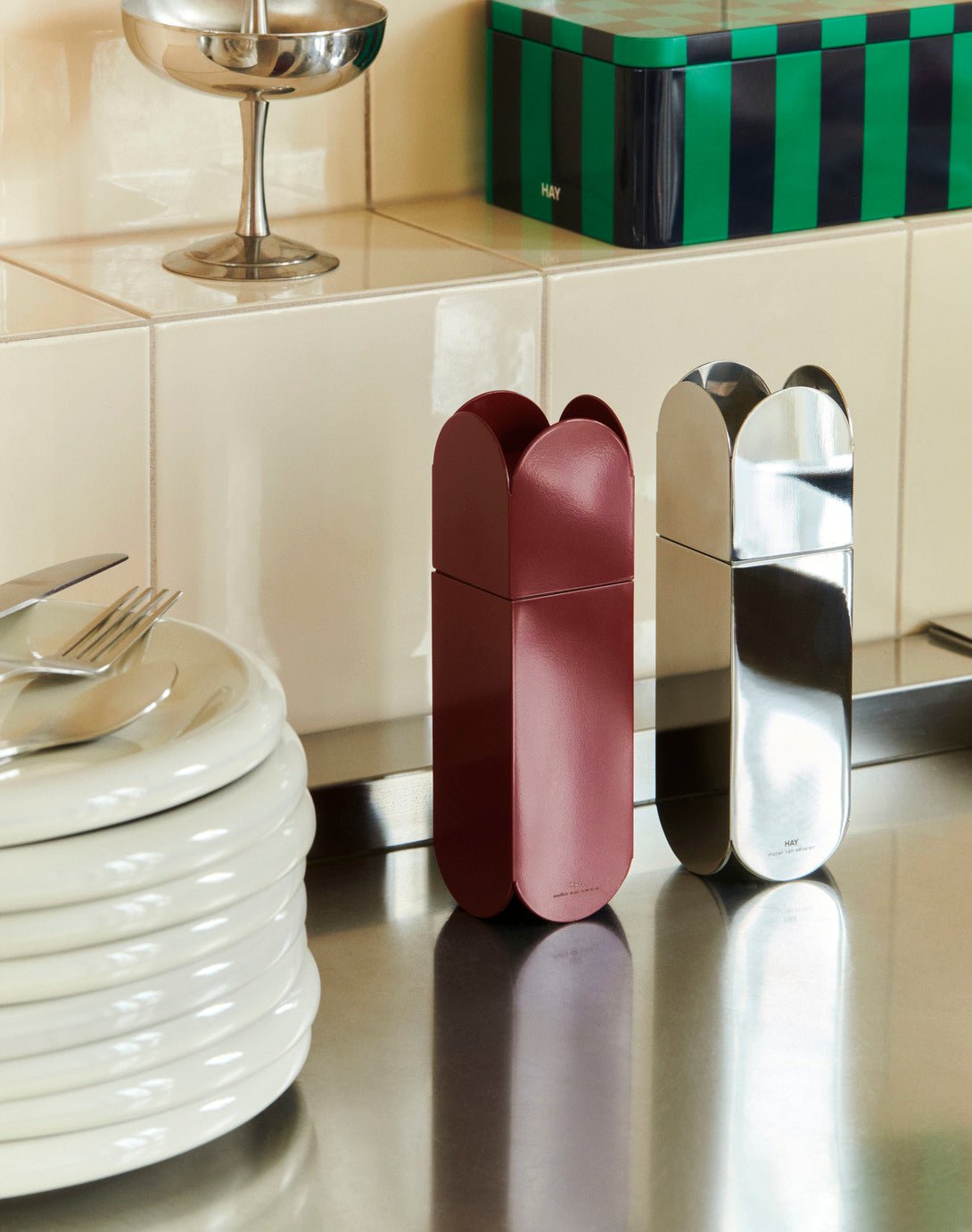 Arcs Salt & Pepper Grinder - Salz und Pfeffer Set - HAY – view 5