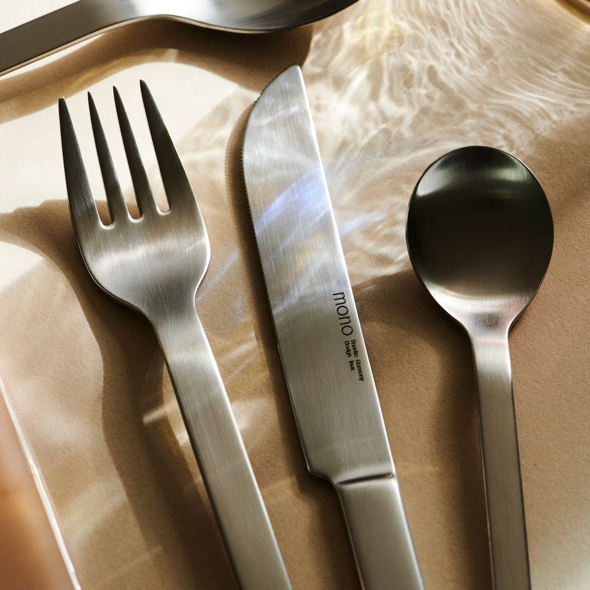 Mono A Salad Servers – view 3