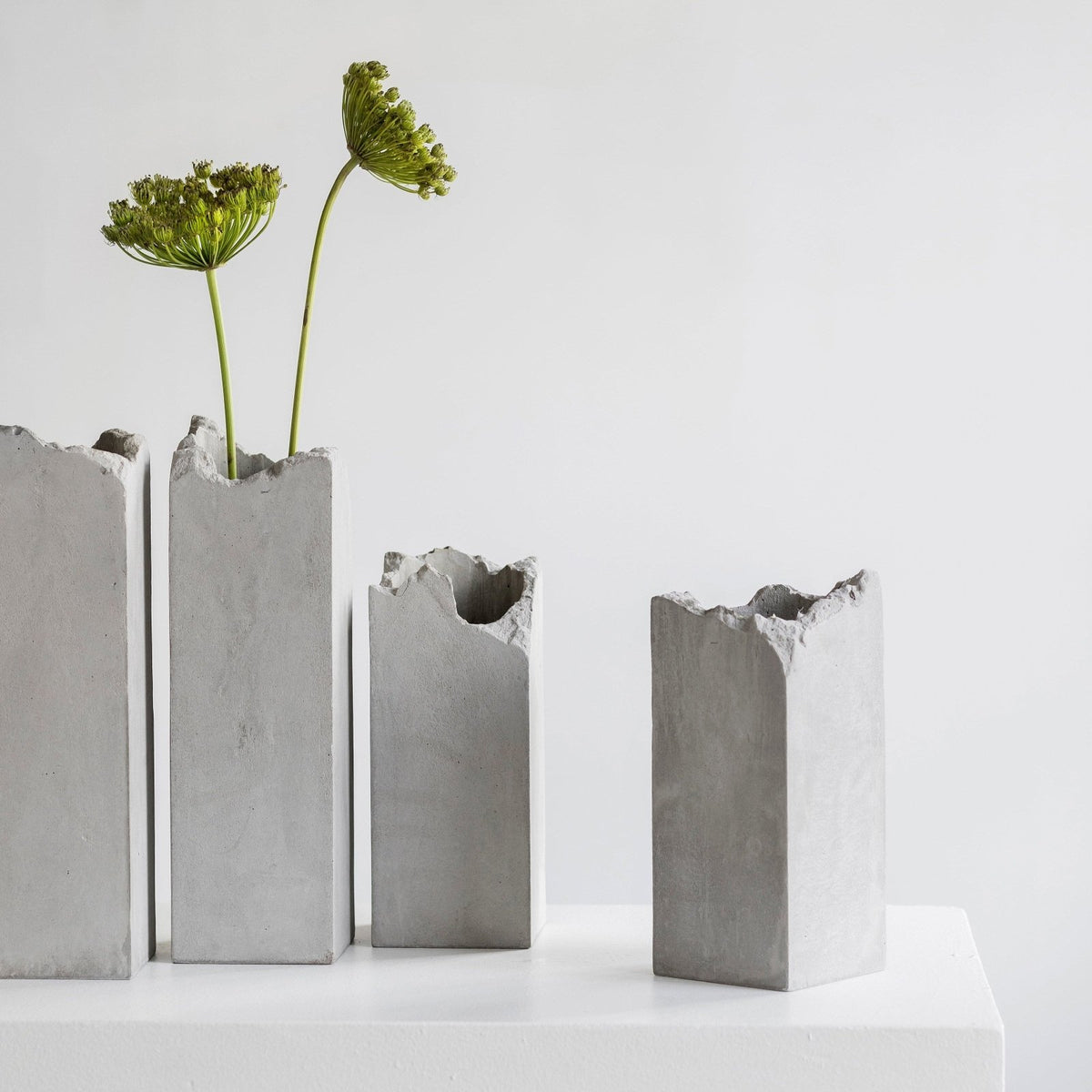 Broquaine S - Concrete Vase - Vase - Serax – view 5
