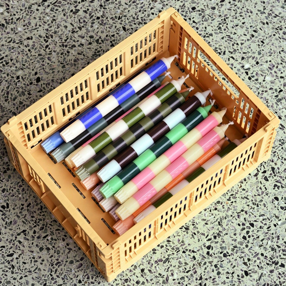 Colour Crate - Medium - Home Accessories - HAY – Ansicht 18