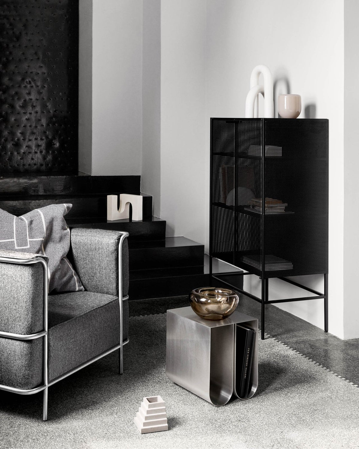 Curved Side Table - Beistelltisch - Kristina Dam Studio – view 8