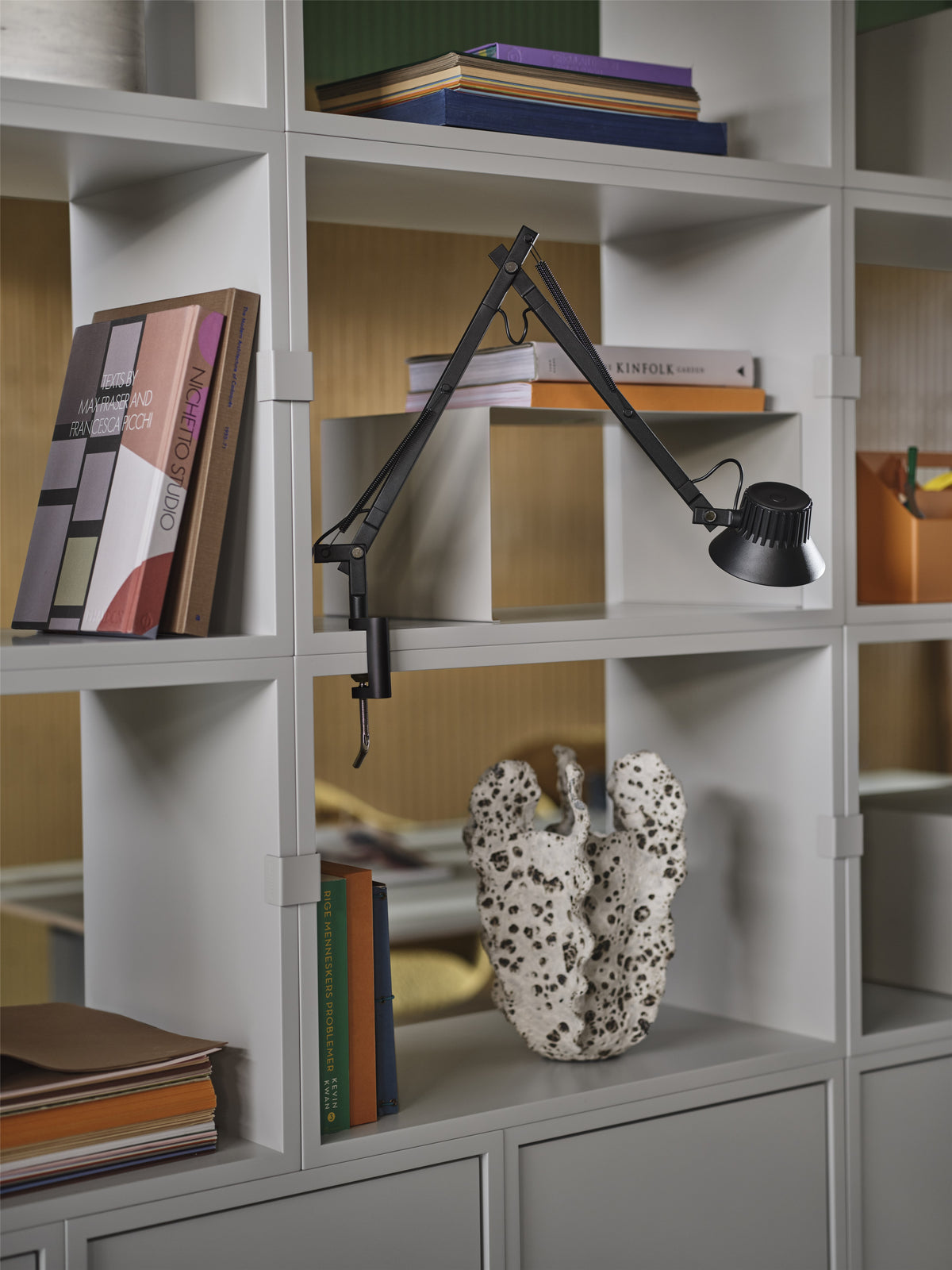 Dedicate Table Lamp – Muuto – view 3