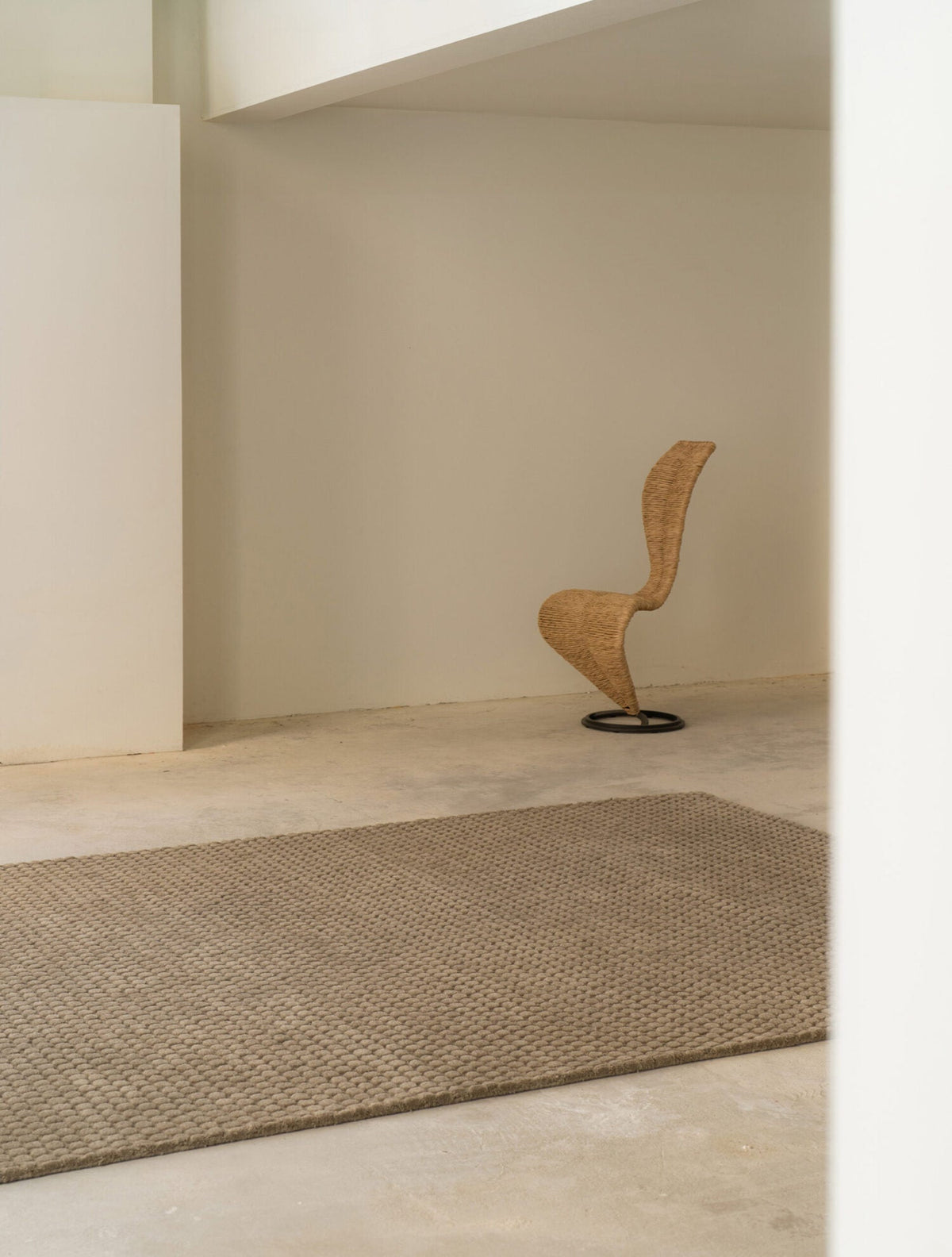 Rocky Grey - Drops - Surface Rug – Massimo Copenhagen – view 2