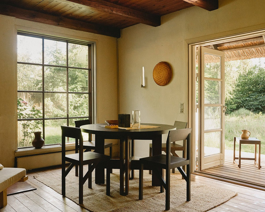 Farmhouse Trestle Table - Dark Oak - 120 Ø Round - Dining Tables - Frama