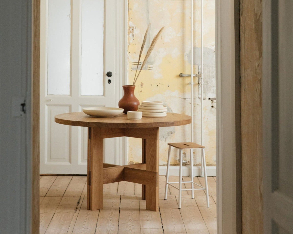 Farmhouse Trestle Table - Natural Oak - 120 Ø Round - Dining Tables - Frama