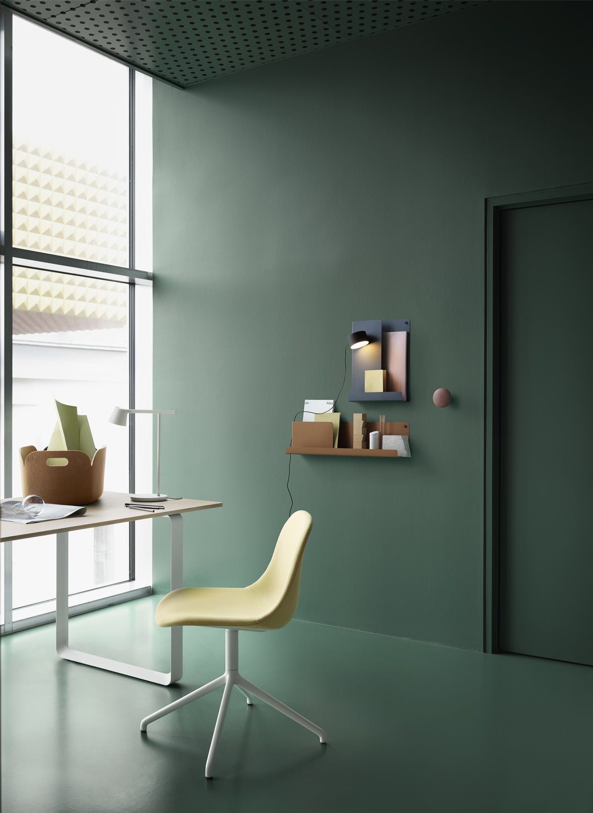 Post Wall Lamp – Muuto – view 3