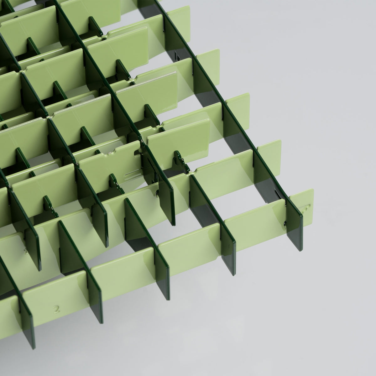 Gravity – Pen Holder – Grand Palais