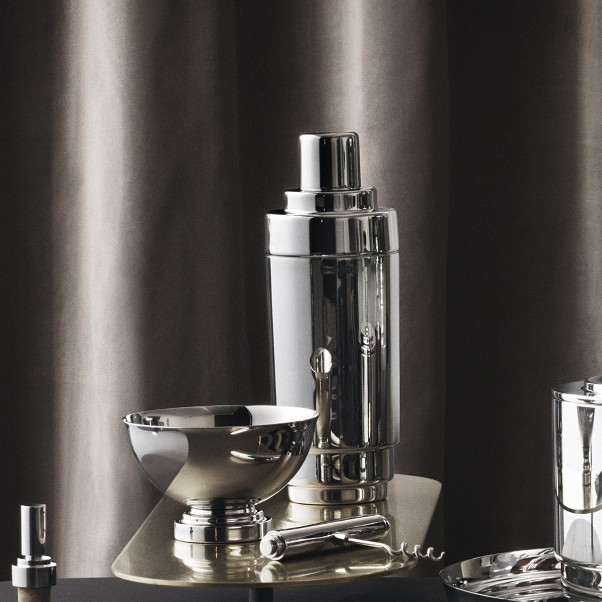 Manhattan - Cocktail Shaker