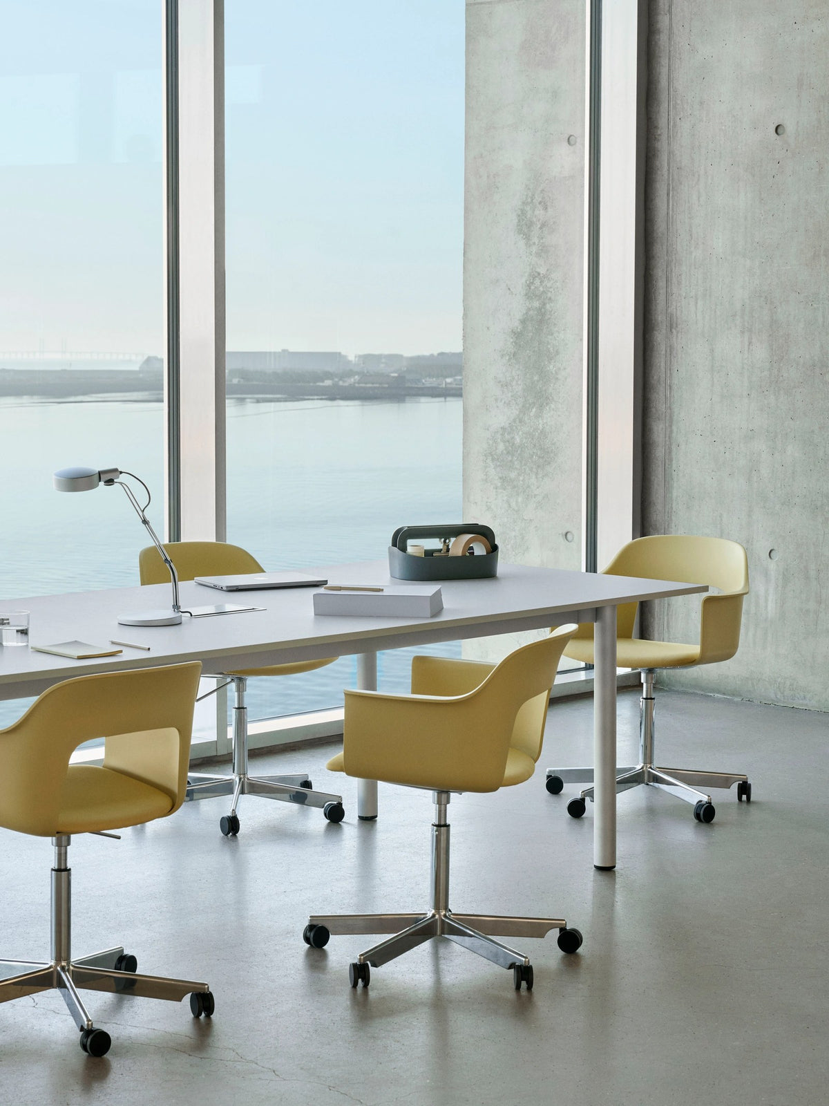 Layout Armchair 243 with 5 Star Swivel Base - Lifestyle - HAY