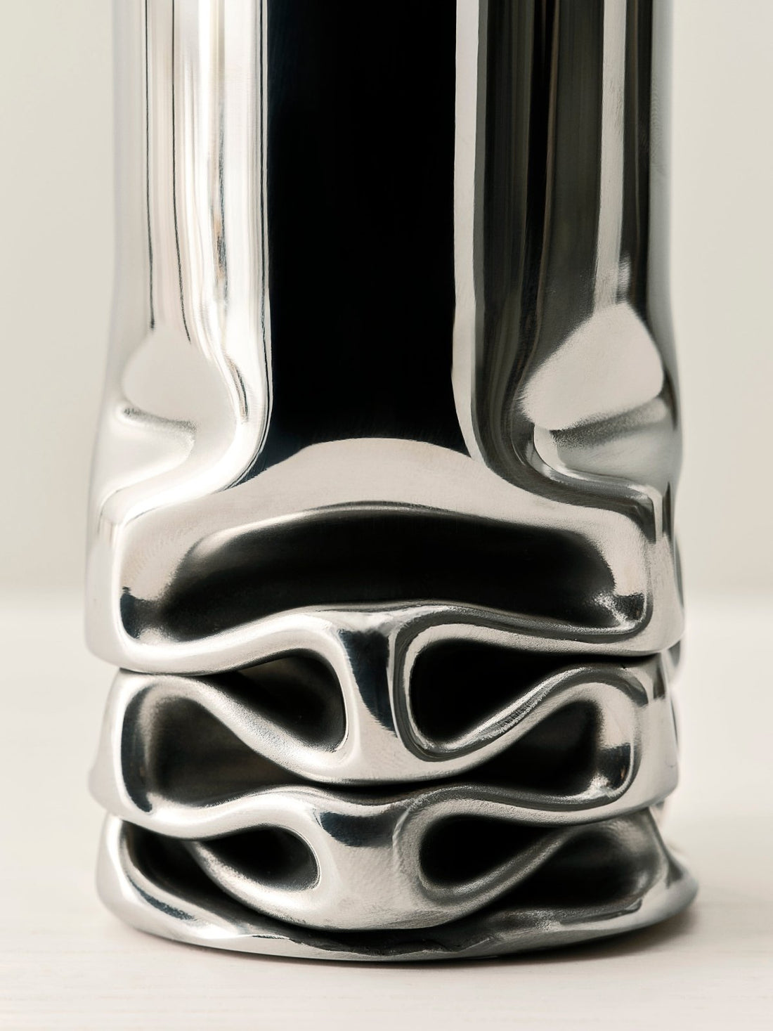 Hydraulic Vase