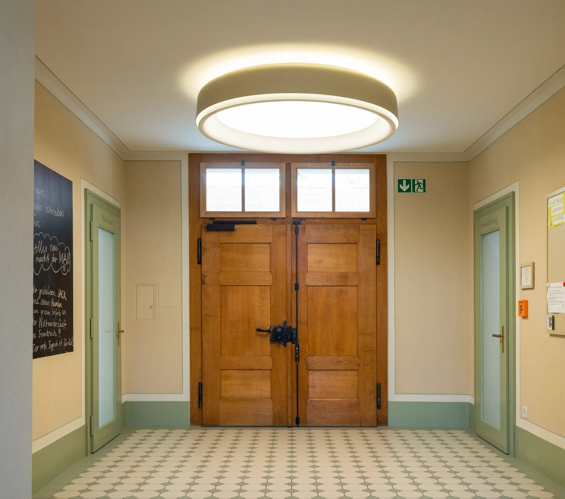 LP Grand Wall Lamp