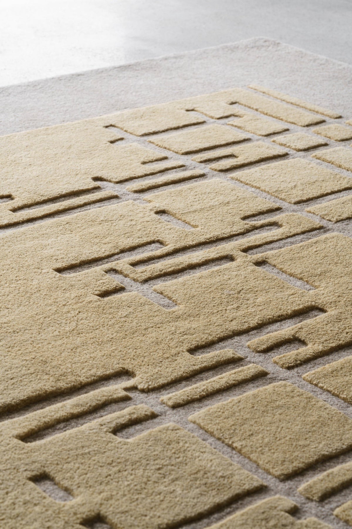 Sun - Symmetry Rug – Massimo Copenhagen – view 5
