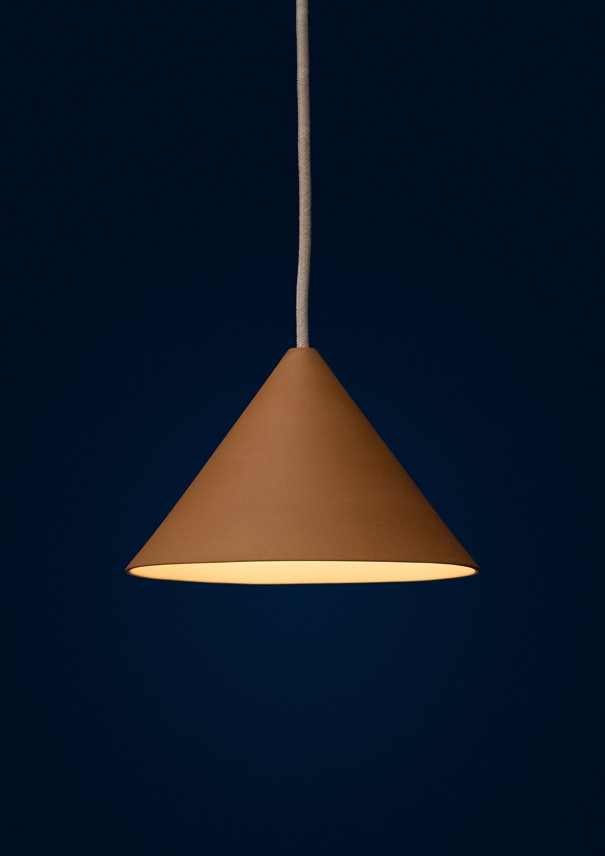 Ceramic Cone Pendant Lamp – MOEBE – view 14