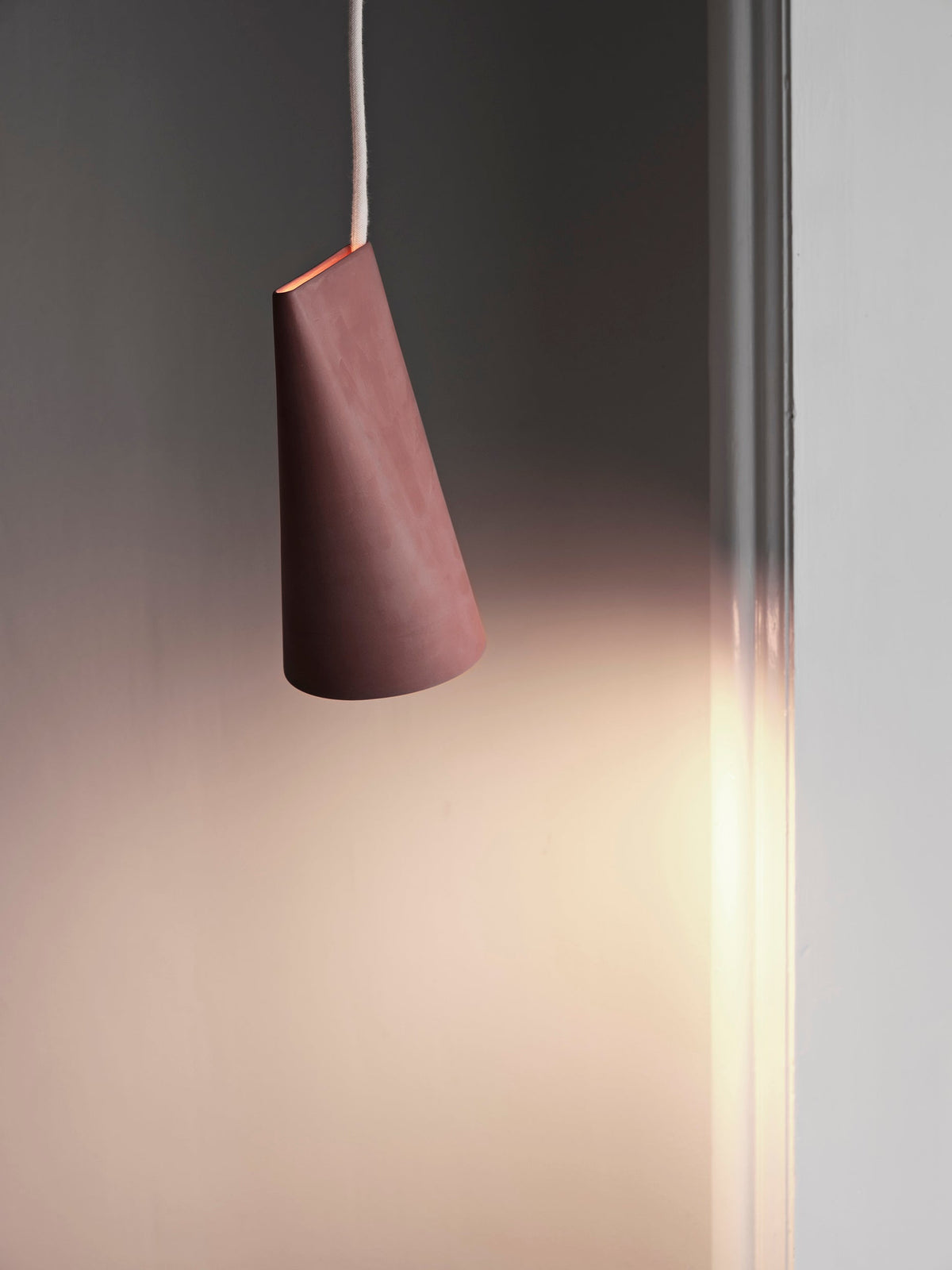 Ceramic Pendelleuchte – Schmal – MOEBE – Ansicht 28