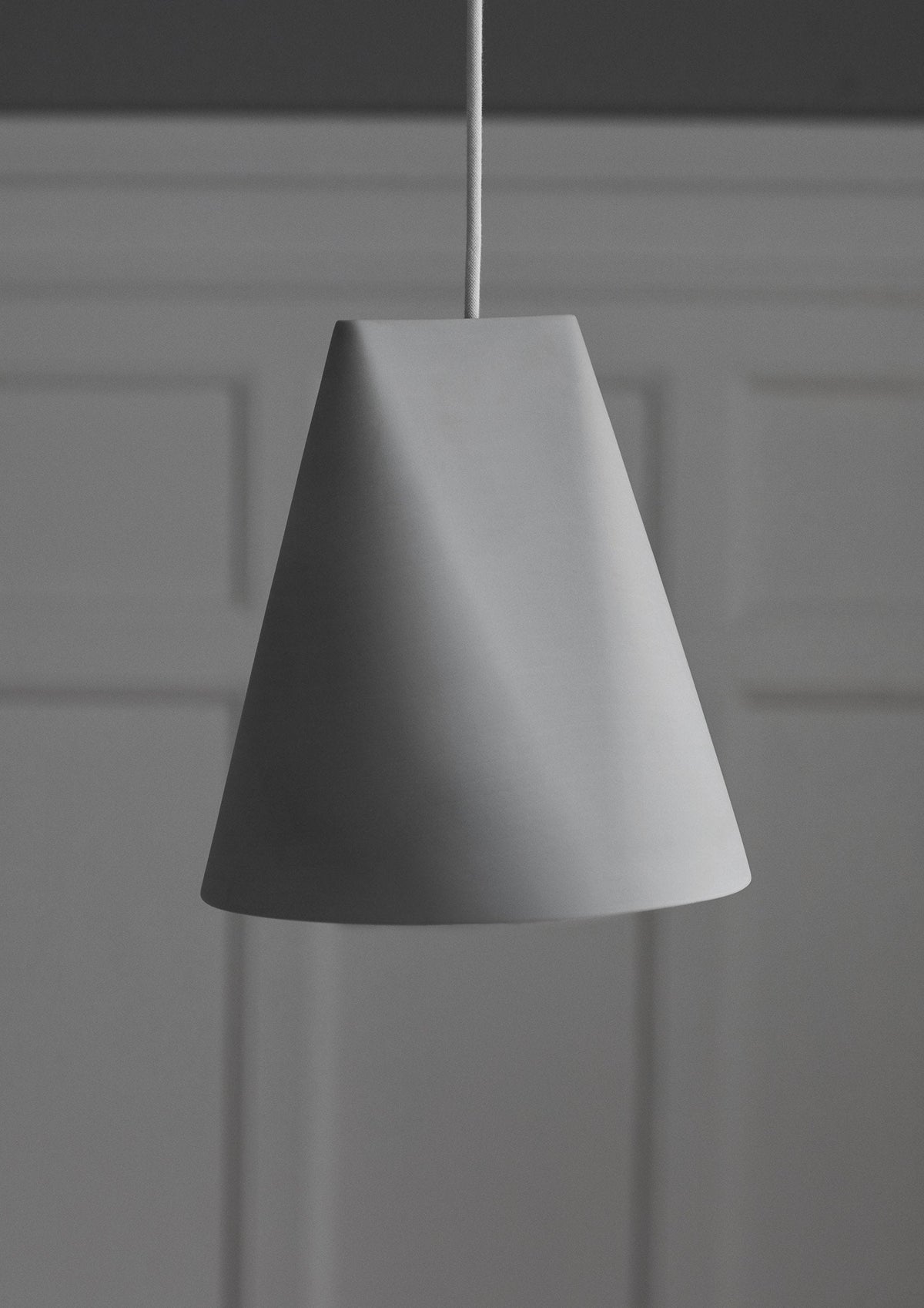 Ceramic Pendelleuchte – Schmal – MOEBE – Ansicht 16