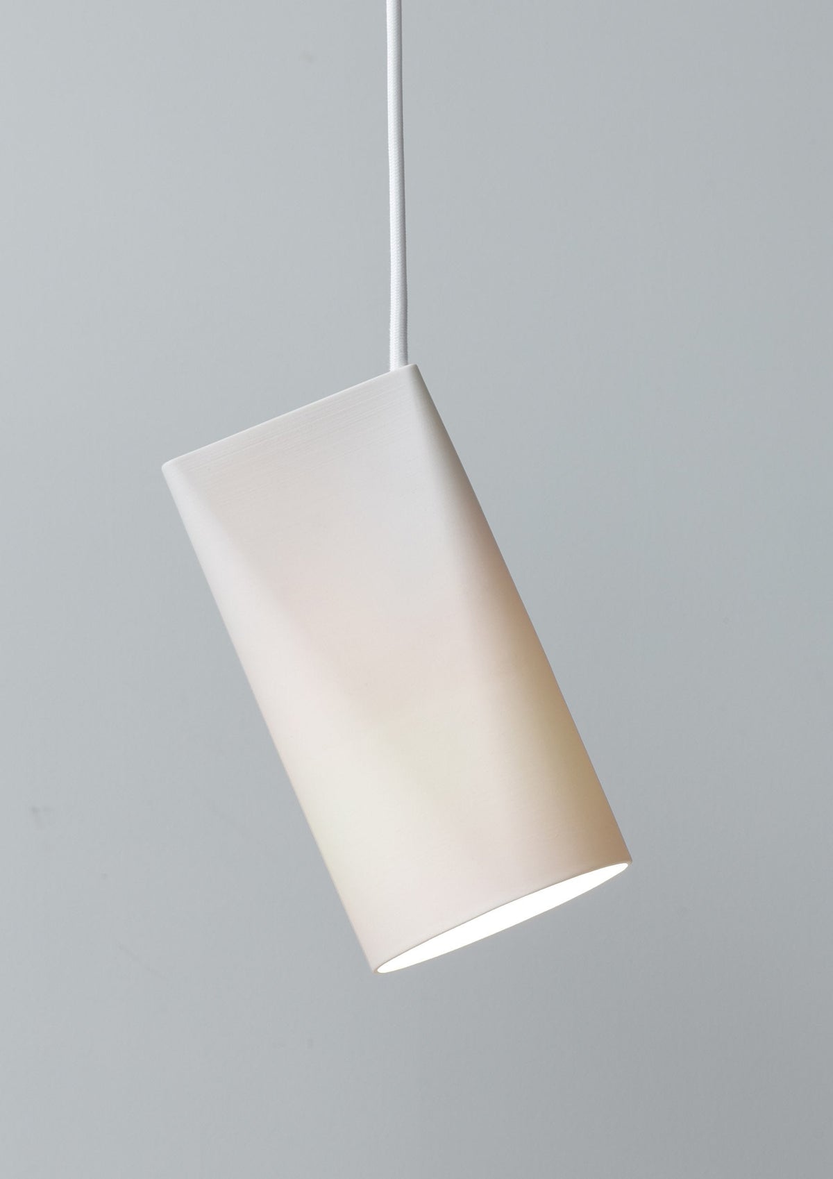 Ceramic Pendelleuchte – Schmal – MOEBE – Ansicht 4