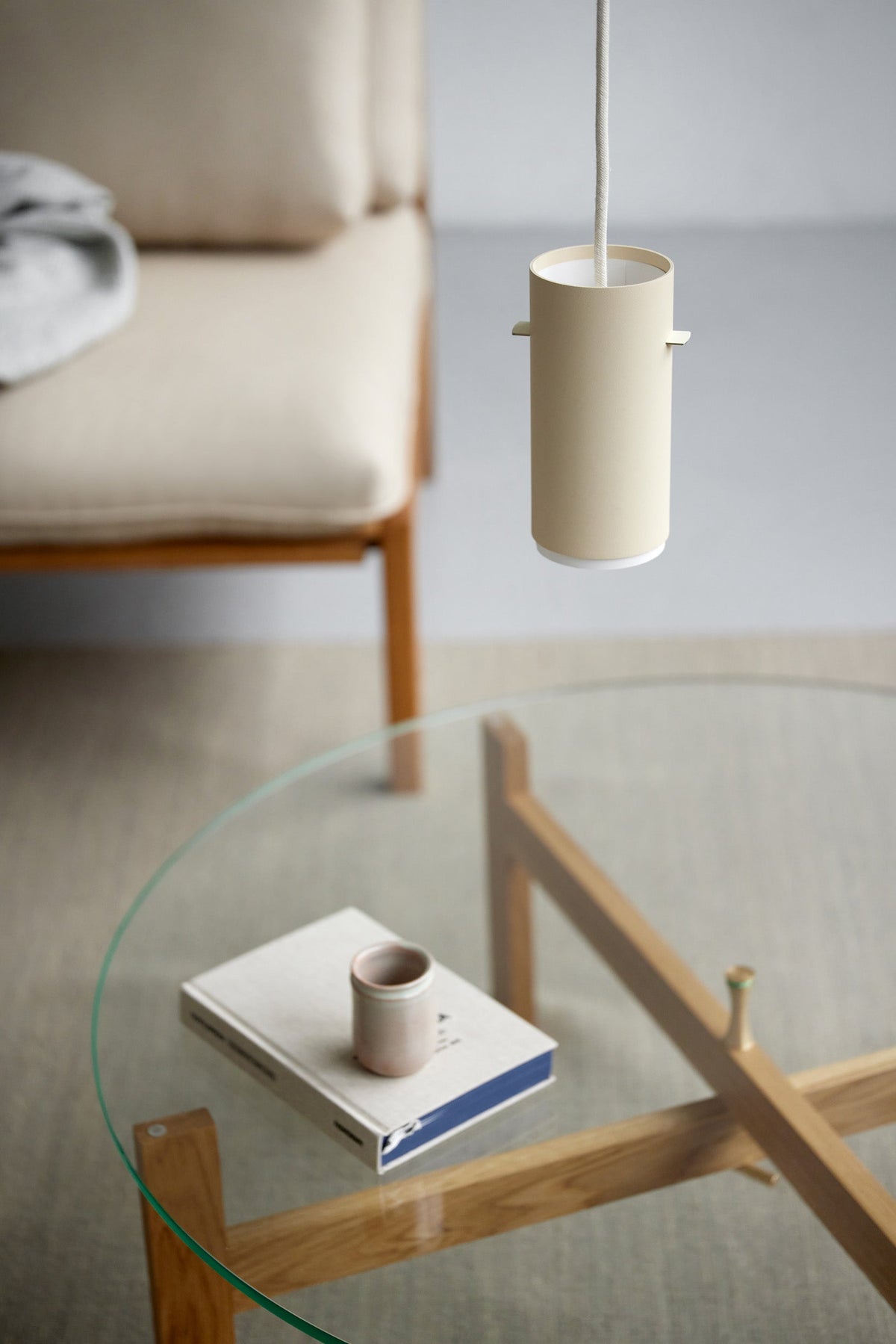 Round Coffee Table – MOEBE – view 7
