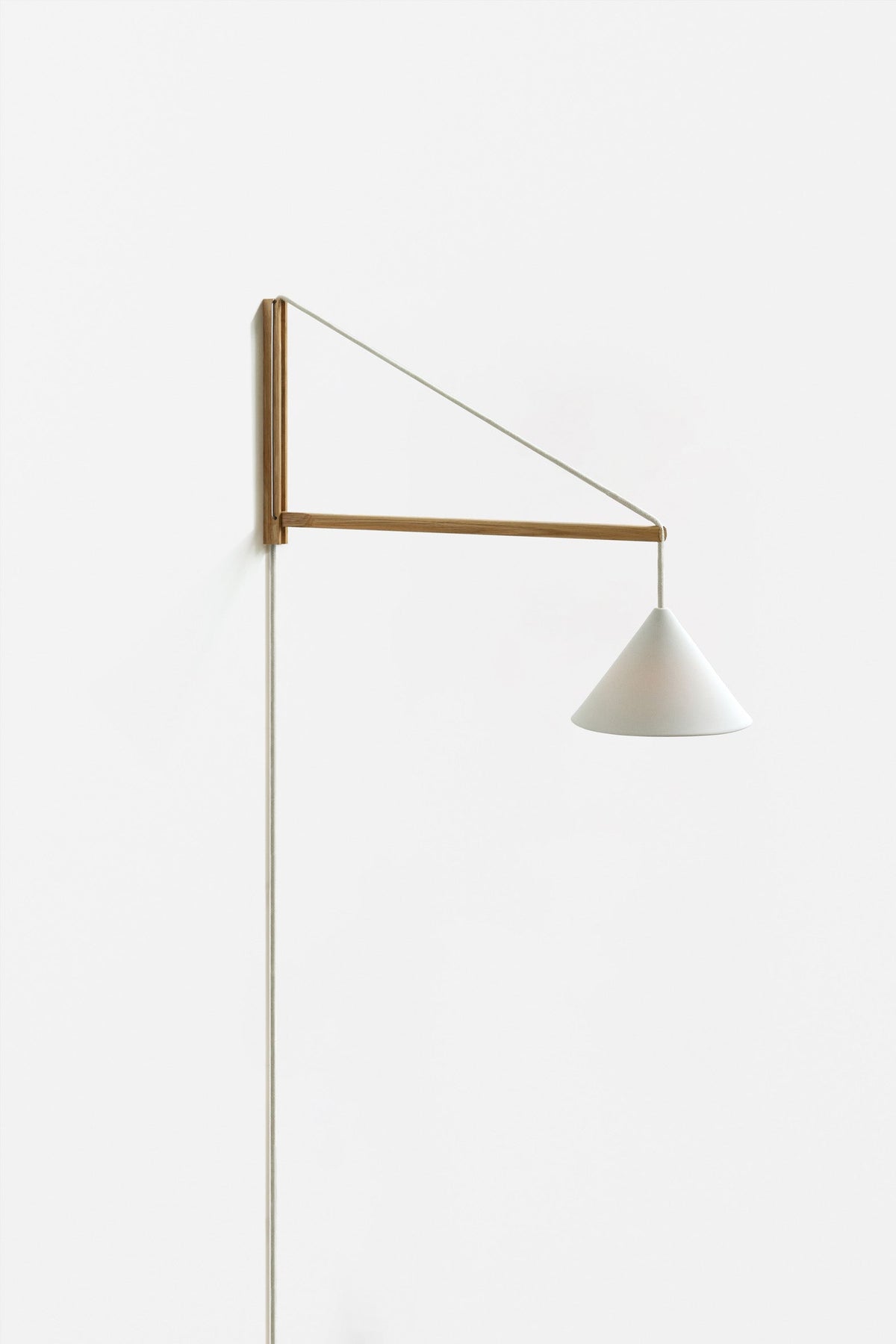 Suspended Wandleuchte – MOEBE – Ansicht 7
