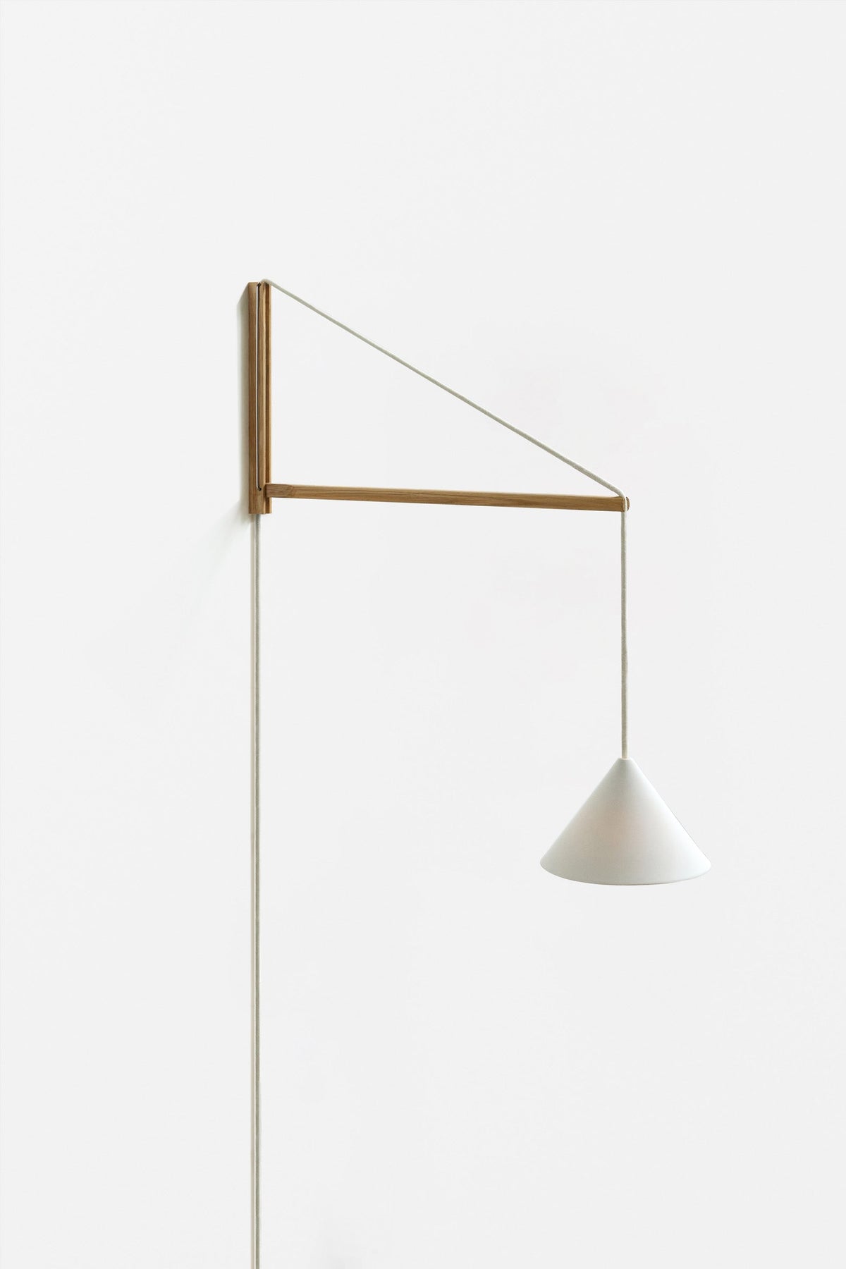 Suspended Wandleuchte – MOEBE – Ansicht 10