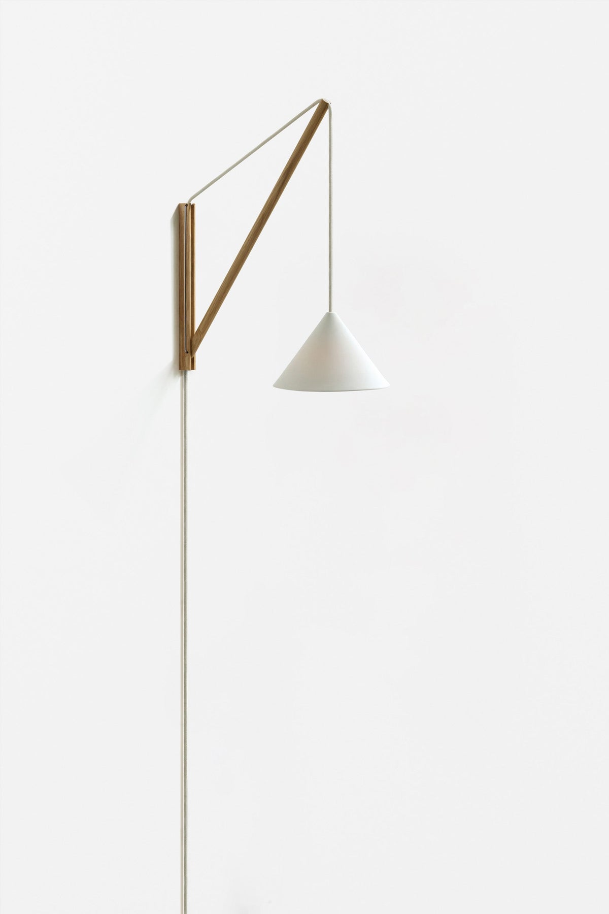 Suspended Wandleuchte – MOEBE – Ansicht 6