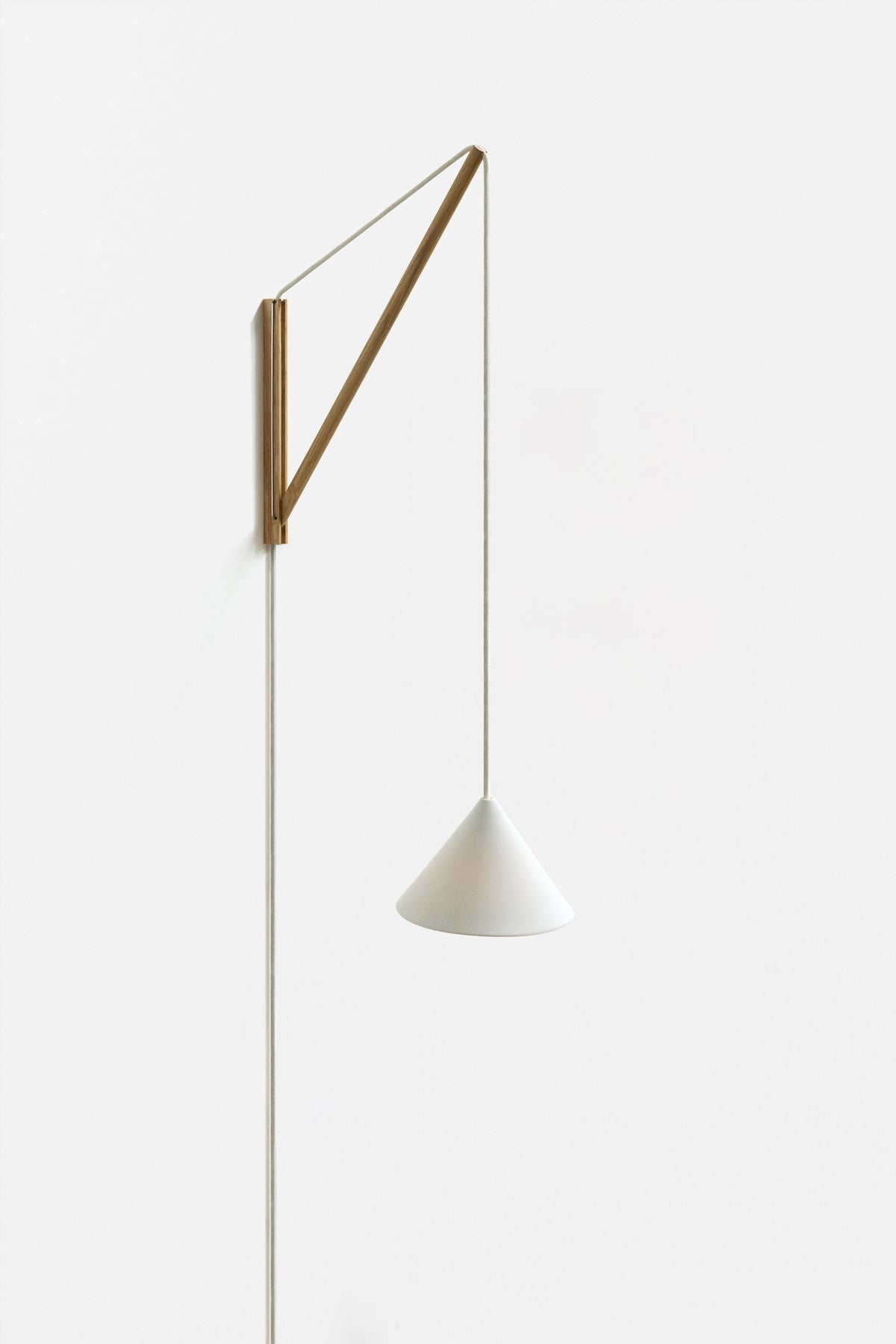 Suspended Wandleuchte – MOEBE – Ansicht 8