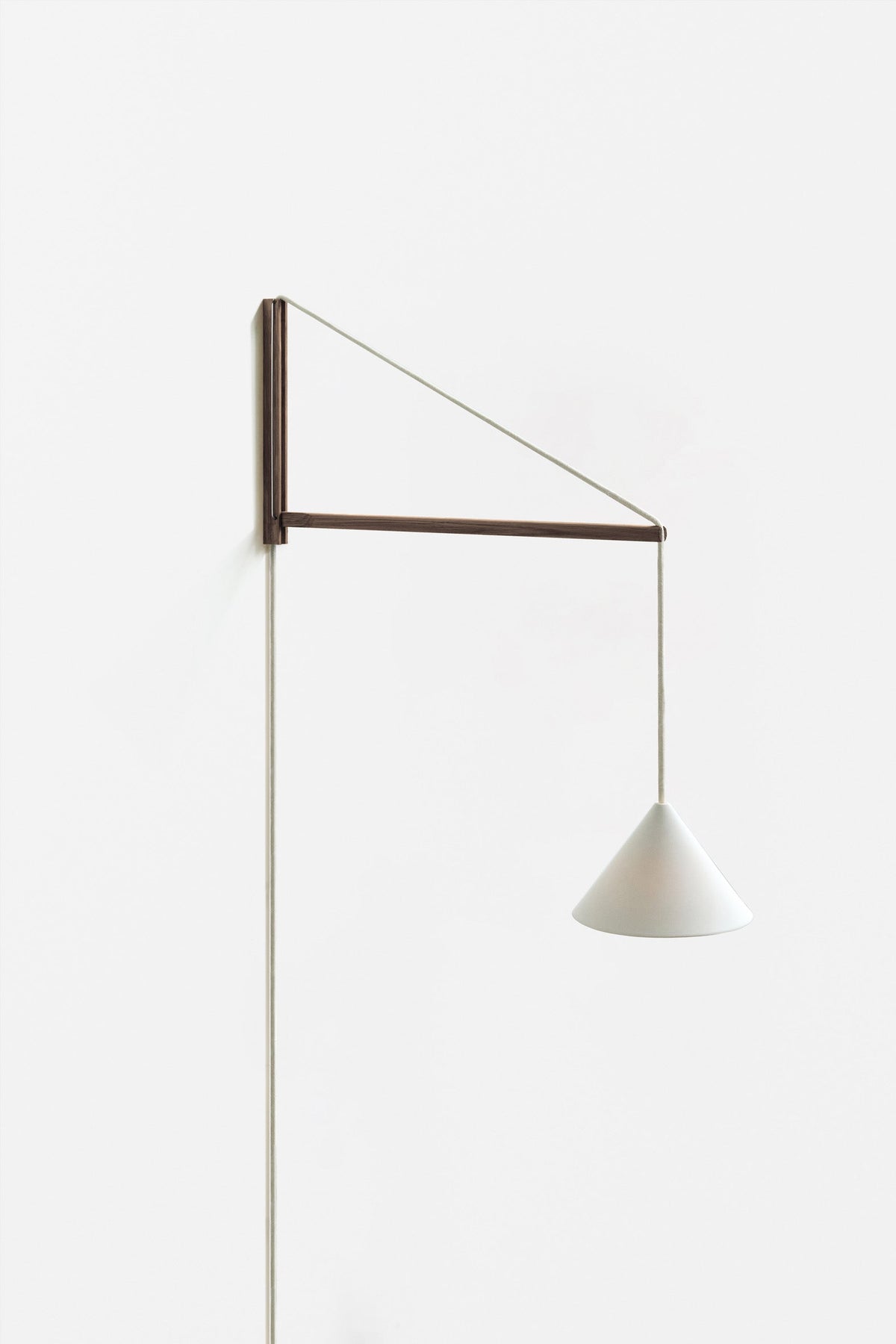 Suspended Wandleuchte – MOEBE – Ansicht 11