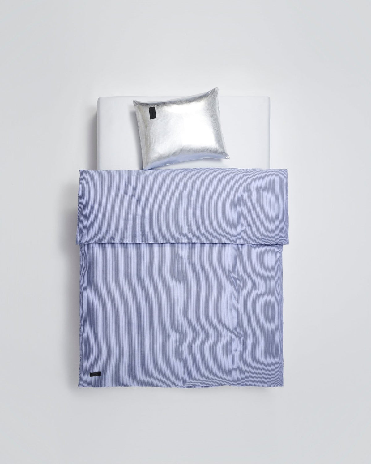 Nude pillow case - Metallic silver Jersey - Bedwear - Magniberg – view 3