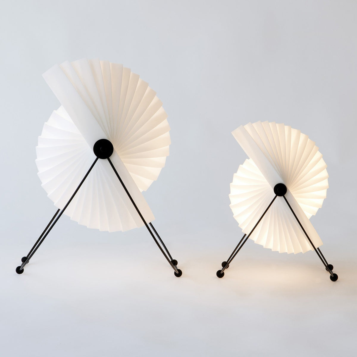 Eclipse Table Lamp – Objekto – view 5