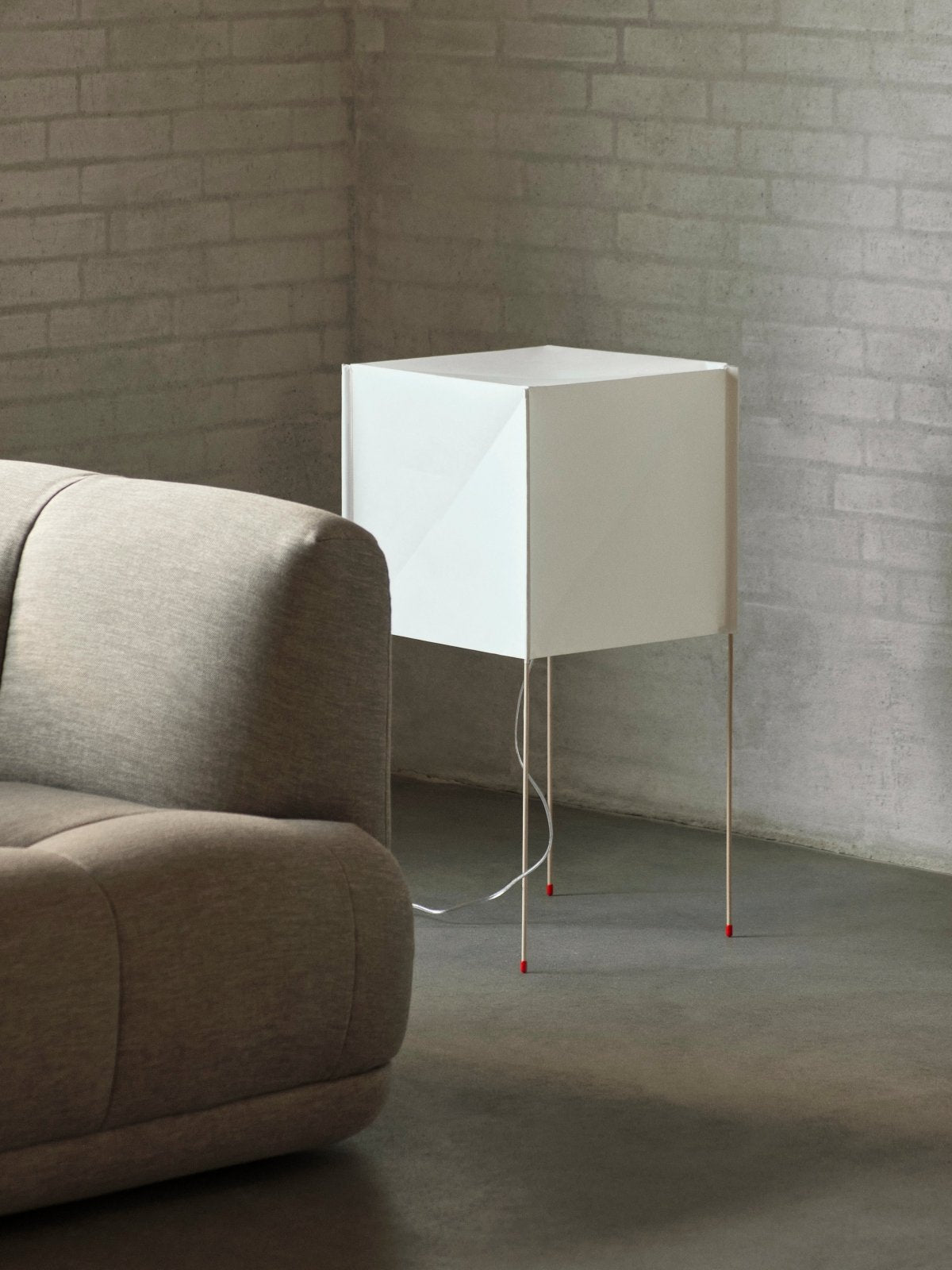 Paper Cube Floor Lamp - Stehlampe - HAY – view 3