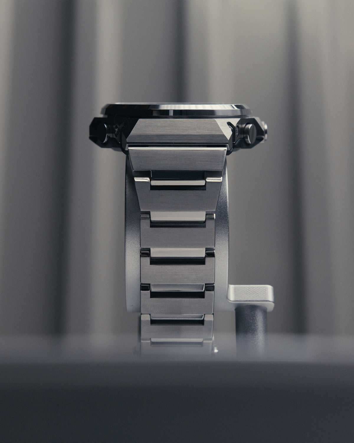 G-Steel GST-B1000 x G-Stand Bundle – industrial x G-SHOCK – view 6