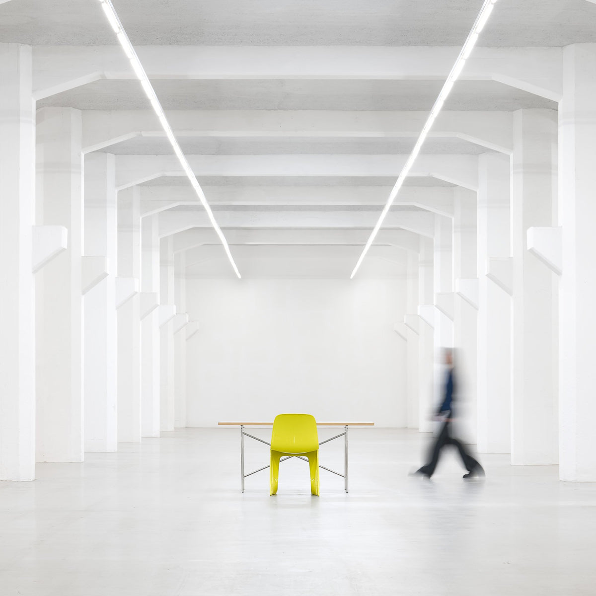 Z.Stuhl Chair – Richard Lampert – view 4