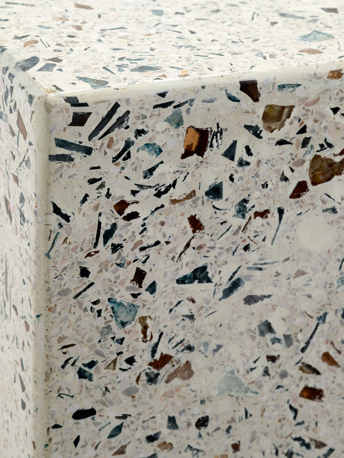 Terrazzo Side Table – Serax – view 5