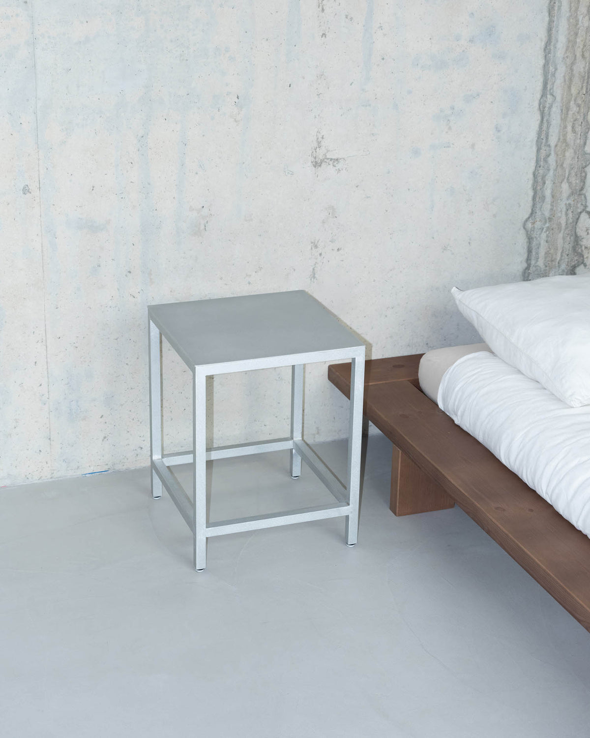 Alu Hocker – Valerie Objects – Ansicht 6